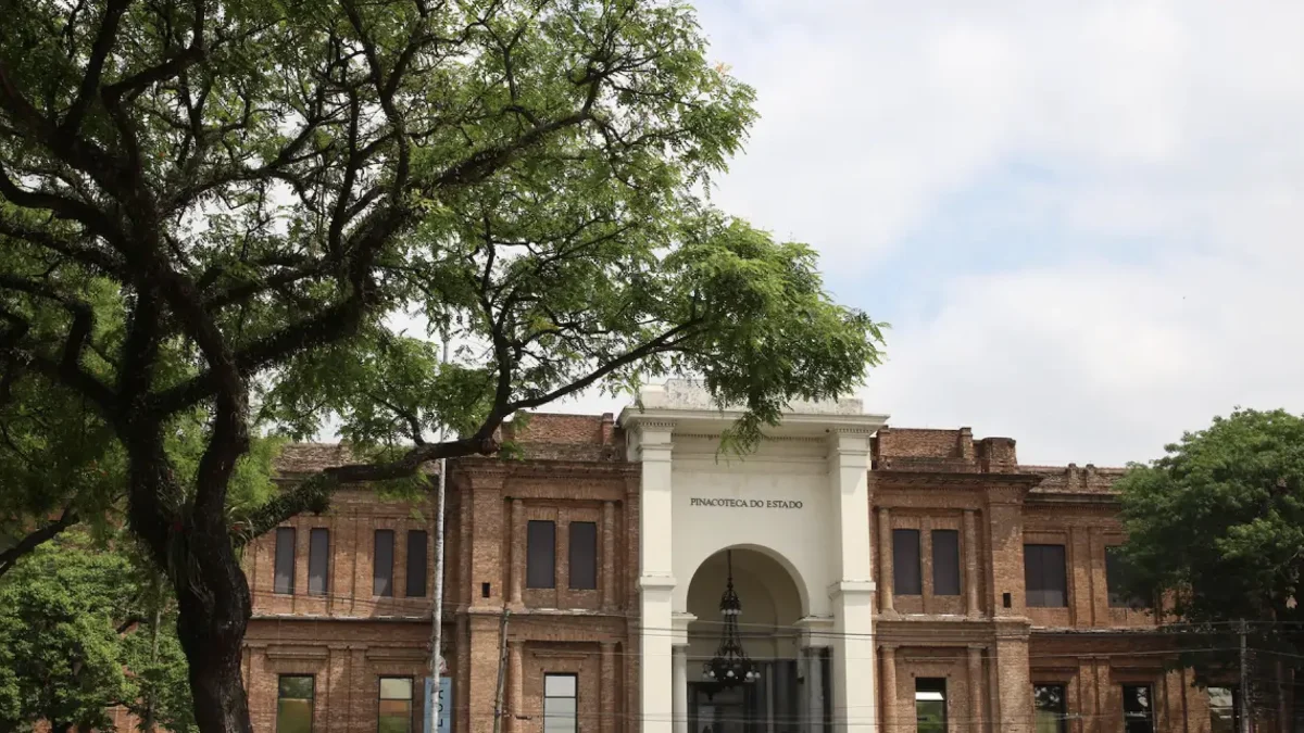 Emirado árabe quer usar modelo da Pinacoteca em novo museu
