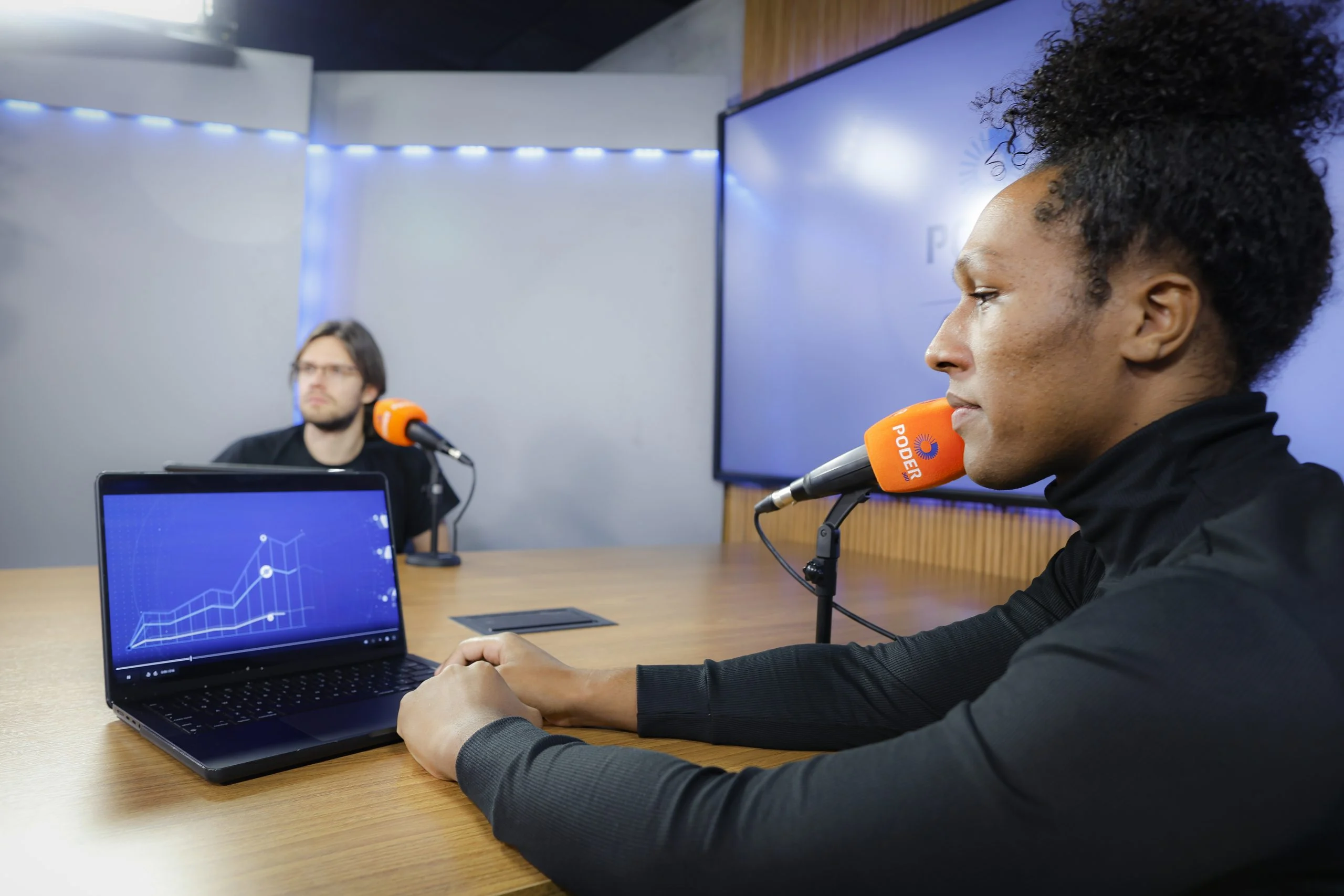 Ao vivo: PoderDataCast debate ações e políticas de segurança pública