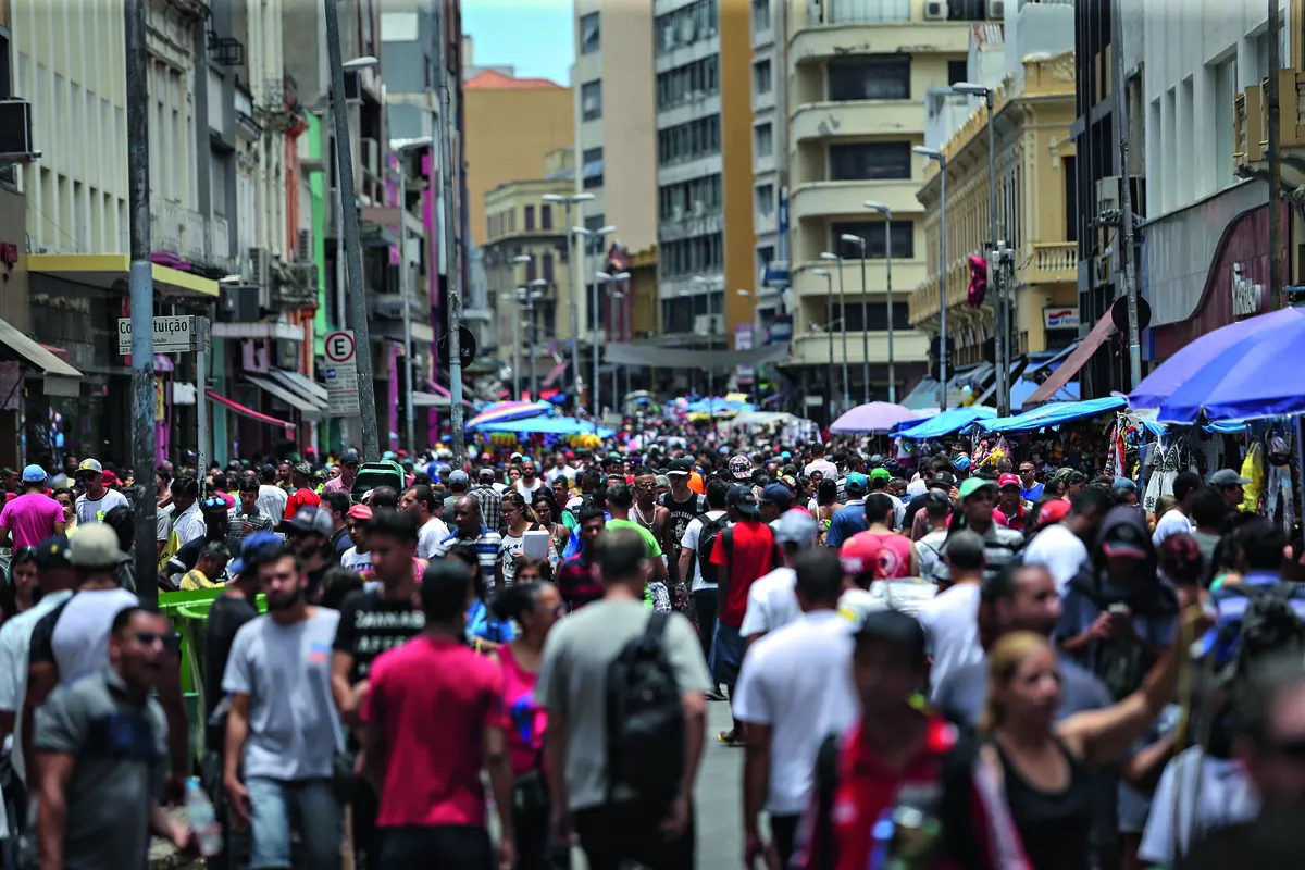 População brasileira cresce 0,37% em 2026 e atinge 214,2 milhões, projeta IBGE Brasil Valor Econômico