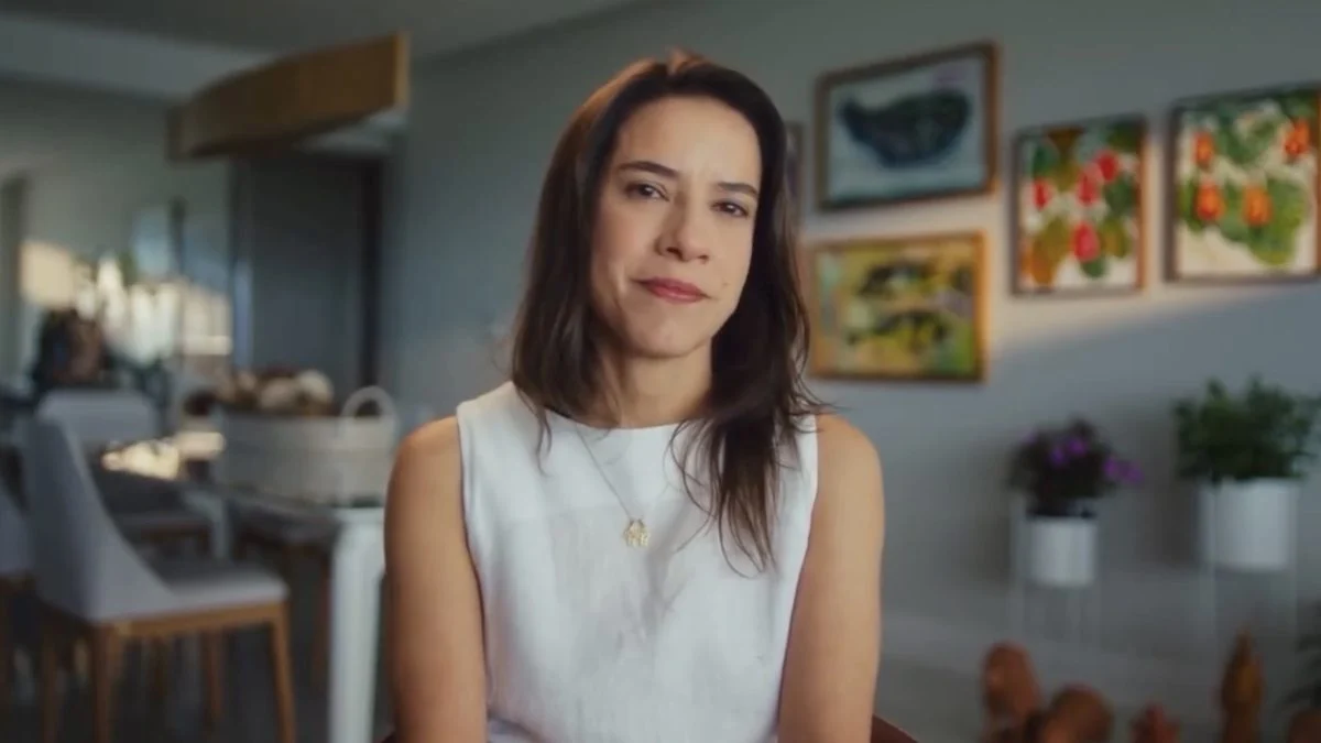 Raquel Lyra chama atenção com propaganda “sem cortes”