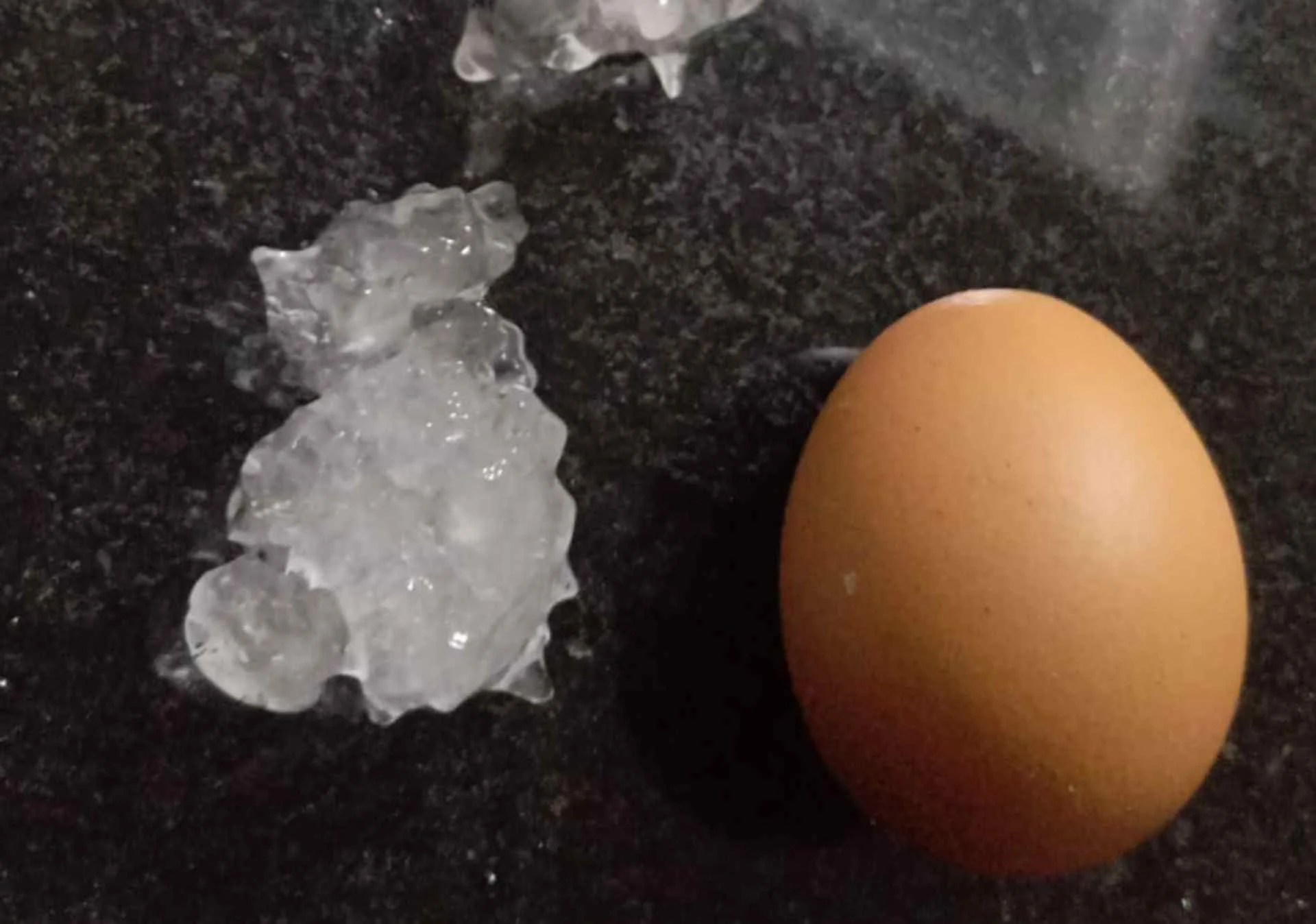 Granizo do tamanho de um ovo atinge cidade da região Defesa Civil mantém alerta para tempestade abc+