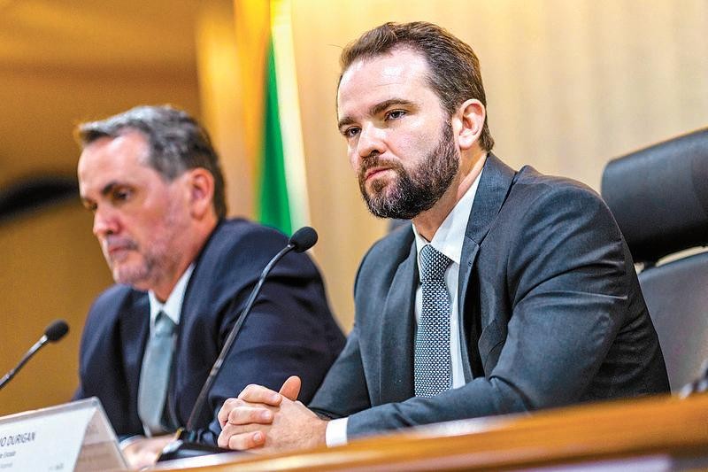 Governo apresenta Orçamento de 2027 com salário mínimo de R$ 1.741 e aporte de R$ 6 bi nos Correios