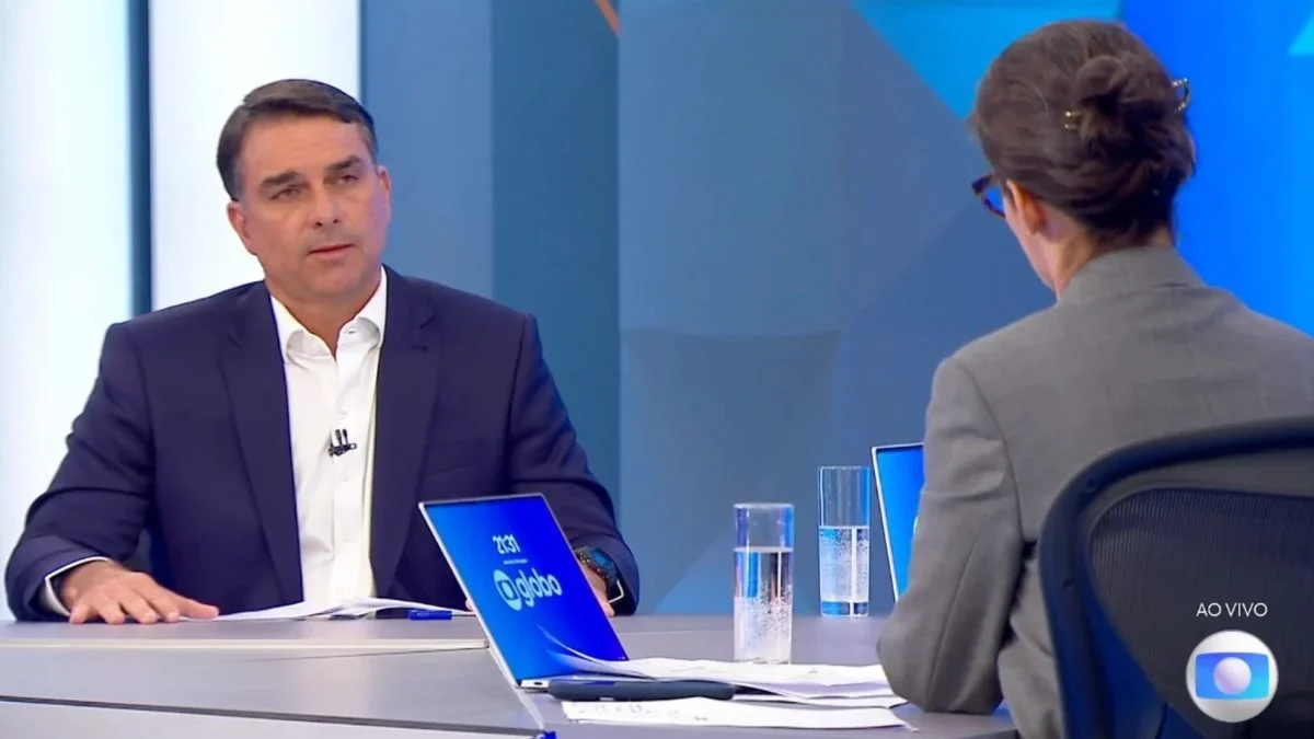 Campanha de Lula pede resposta por falas de Flávio na Globo
