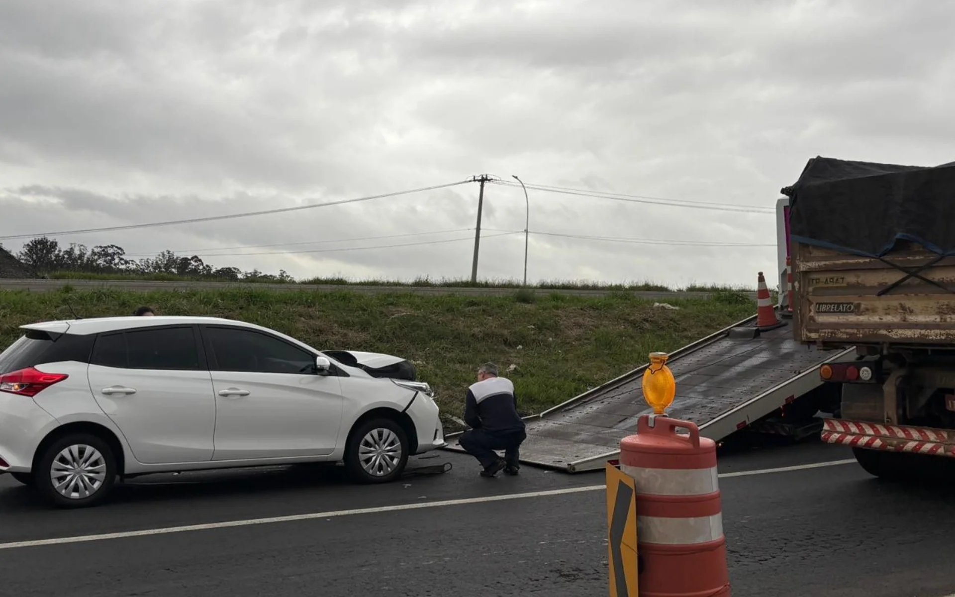VÍDEO: Colisão entre carros causa lentidão próximo à BR-116 em Novo Hamburgo abc+