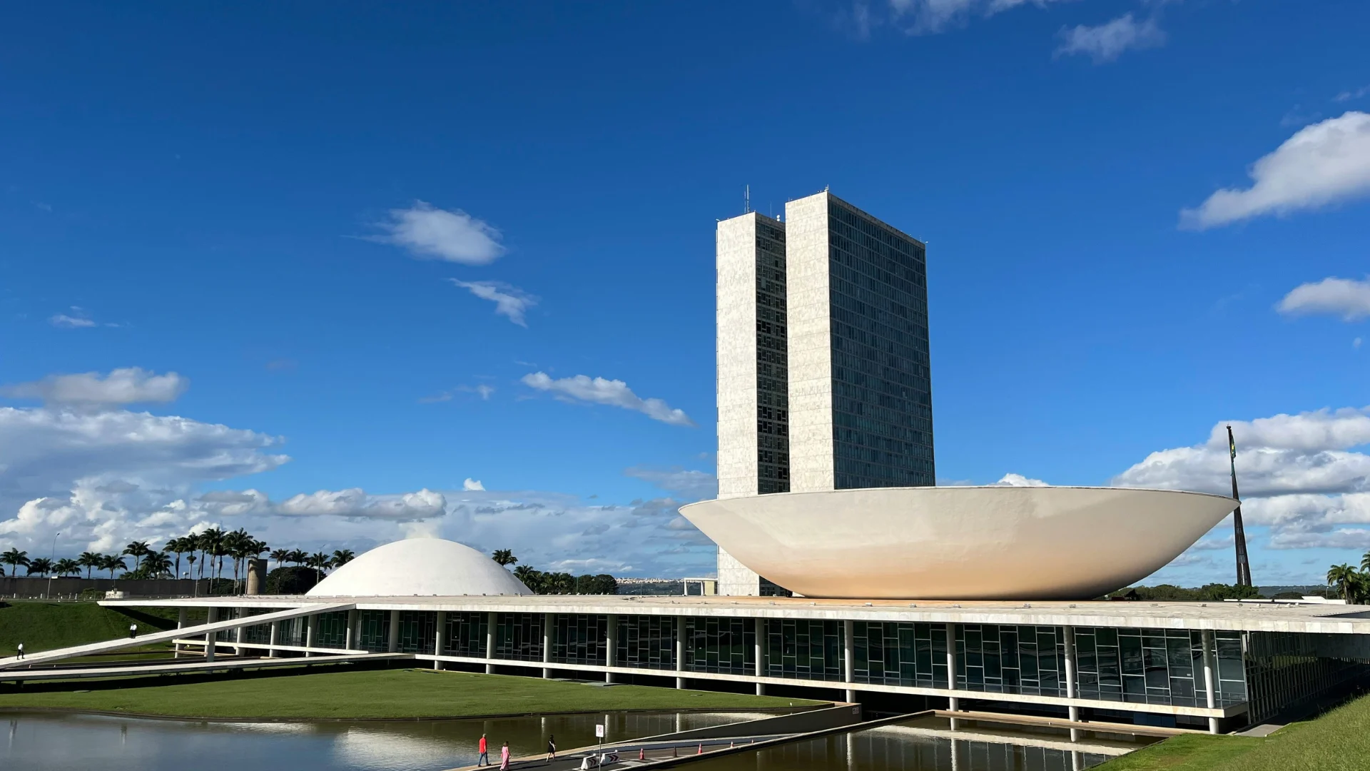 Governo estima R$ 45 bi para emendas R$ 4 bi a mais que 2026