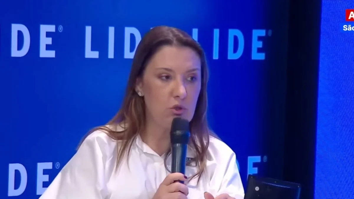 Daniela Marques critica gestão de estatais e cita rombo de R$ 7,8 bi
