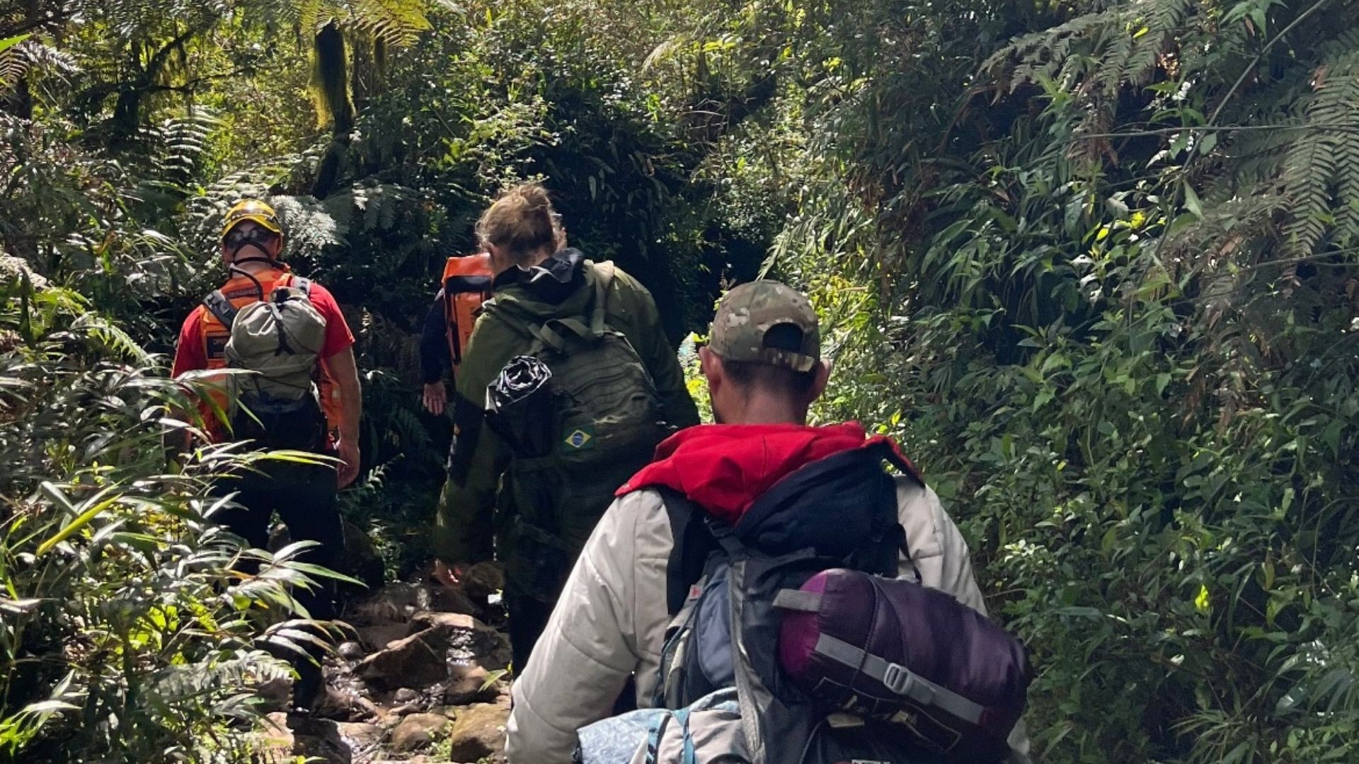 Turistas são encontrados com vida após mais de 40 horas desaparecidos G1