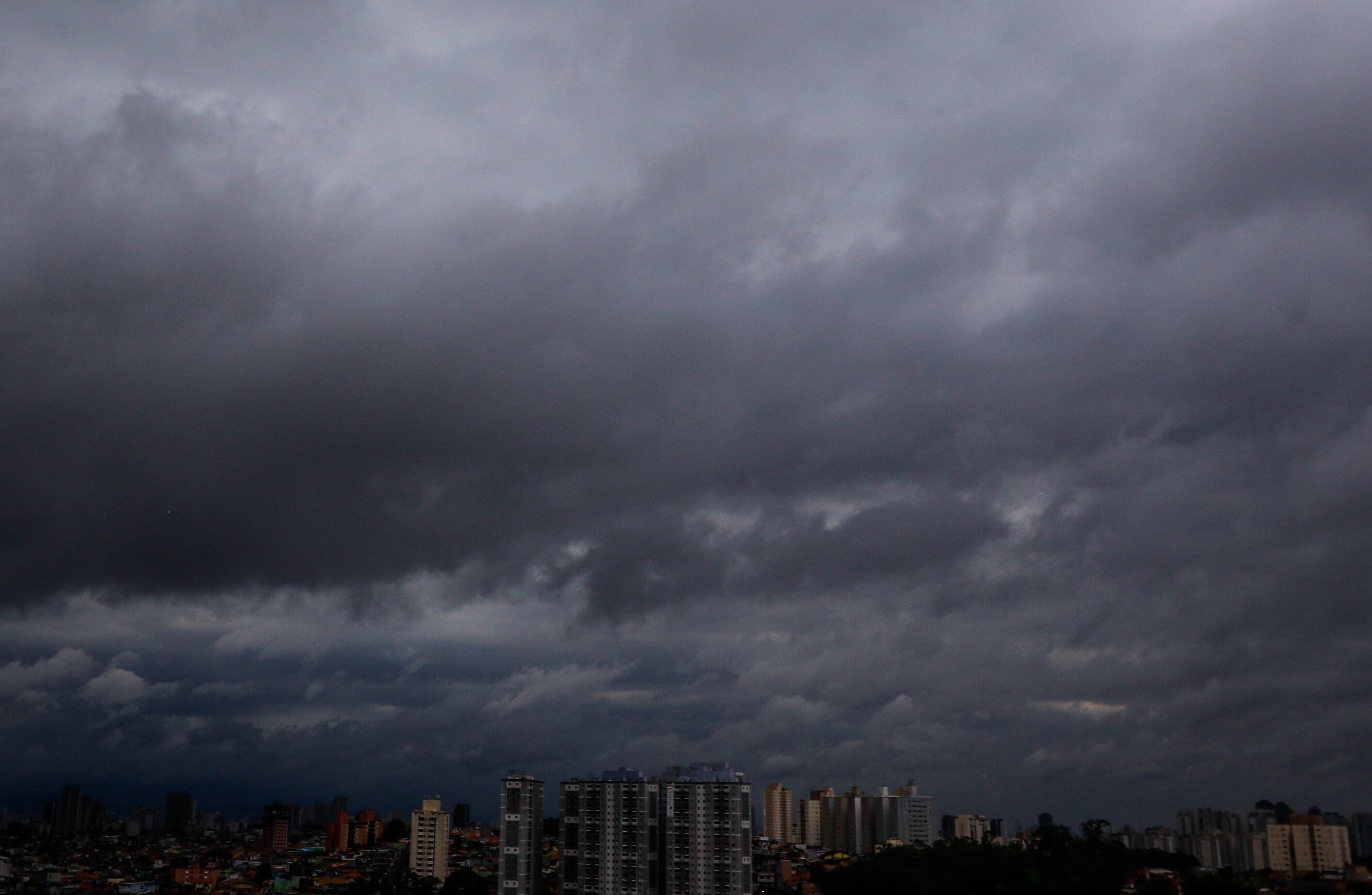 Inmet emite avisos de tempestade para 10 estados G1