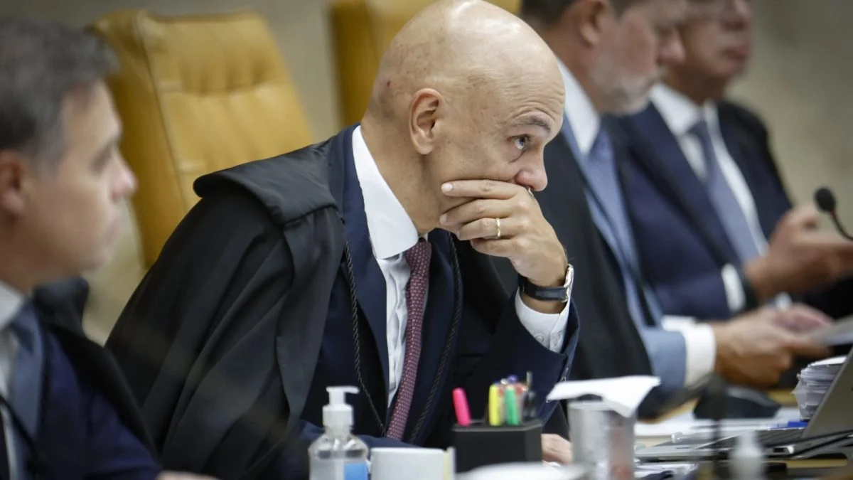 Vorcaro diz que Moraes pediu menção a encontro com Blair em reportagem