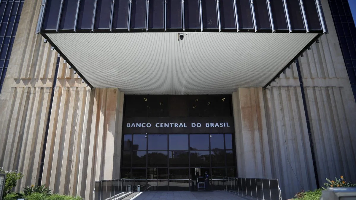 Brasil tem saída de US$ 543 milhões na semana até 28 de agosto