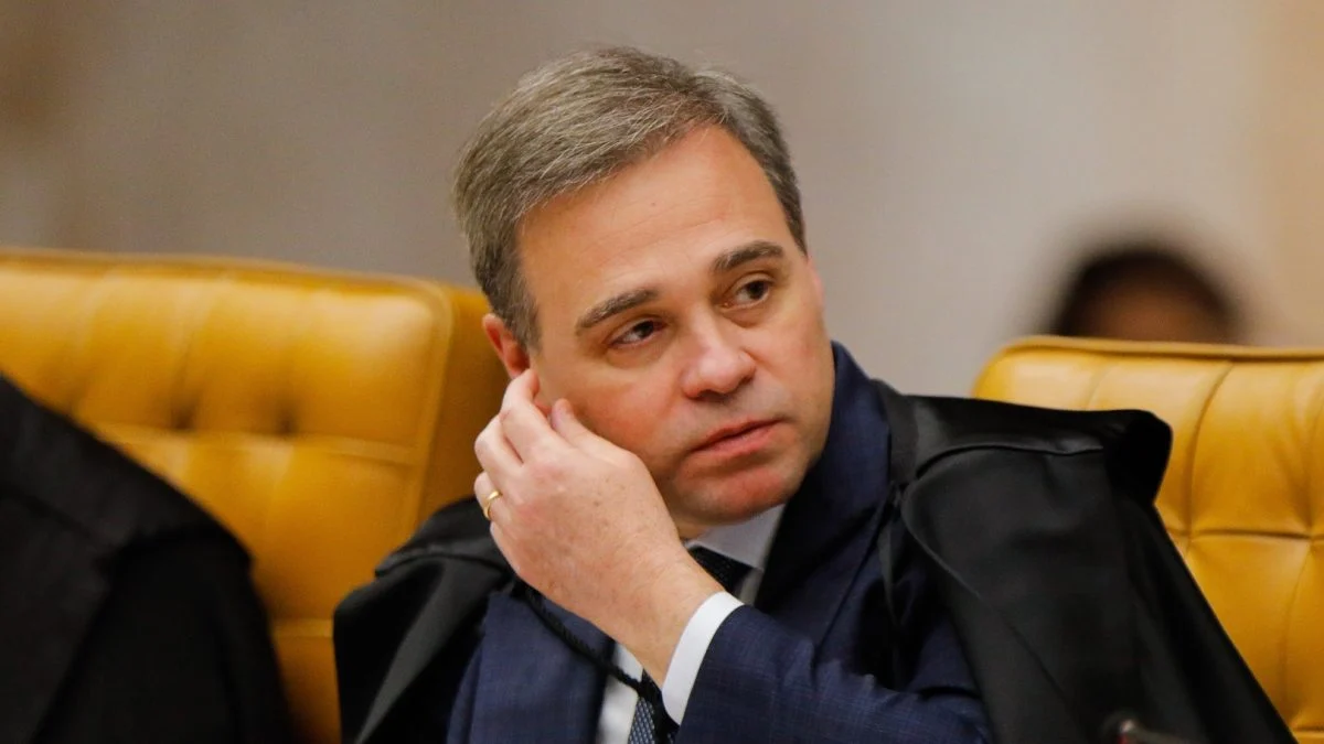 Empresa de Mendonça tem como sócios 4 ex-integrantes da gestão Bolsonaro