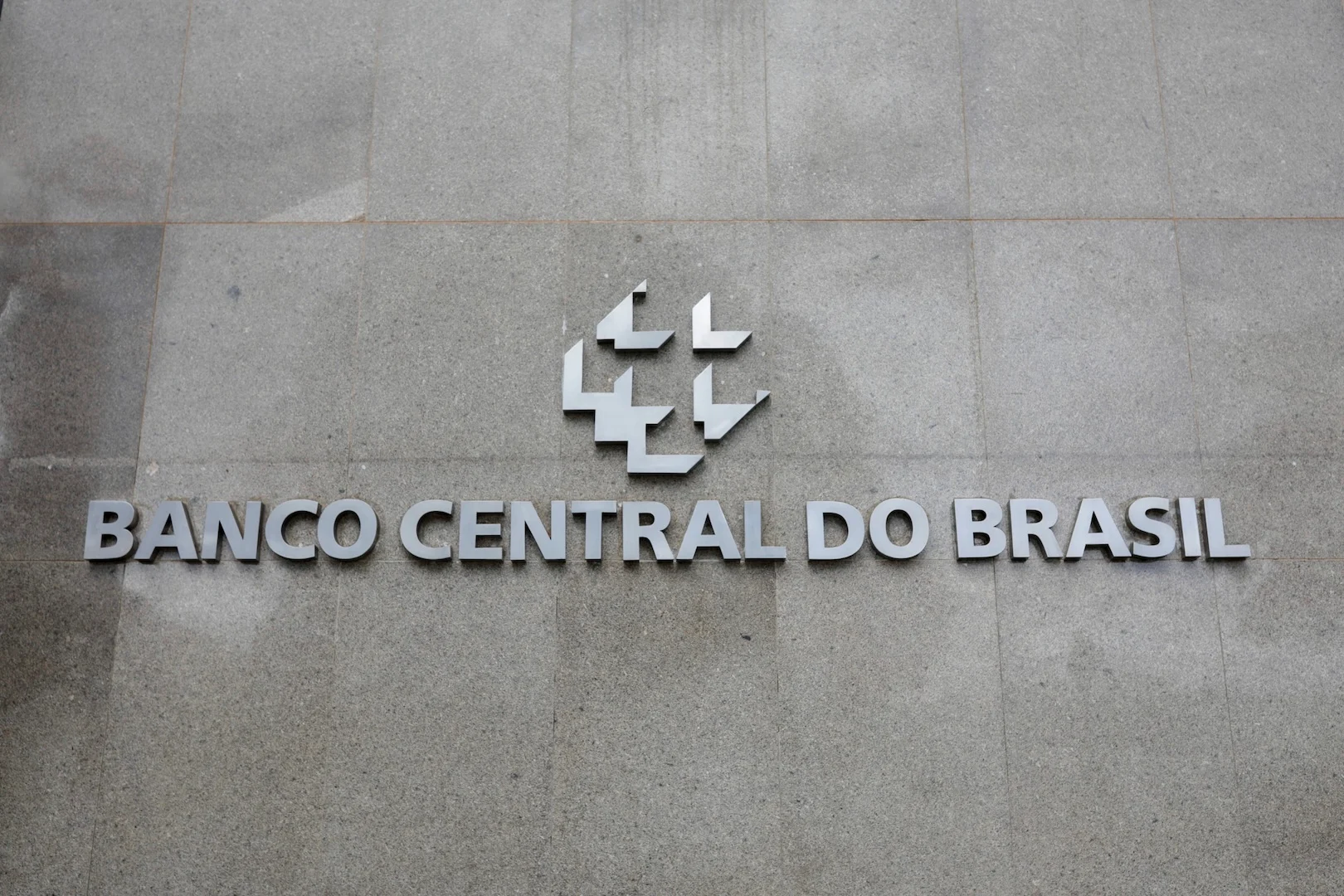 Maior preocupação de instituições financeiras é fiscal e inadimplência