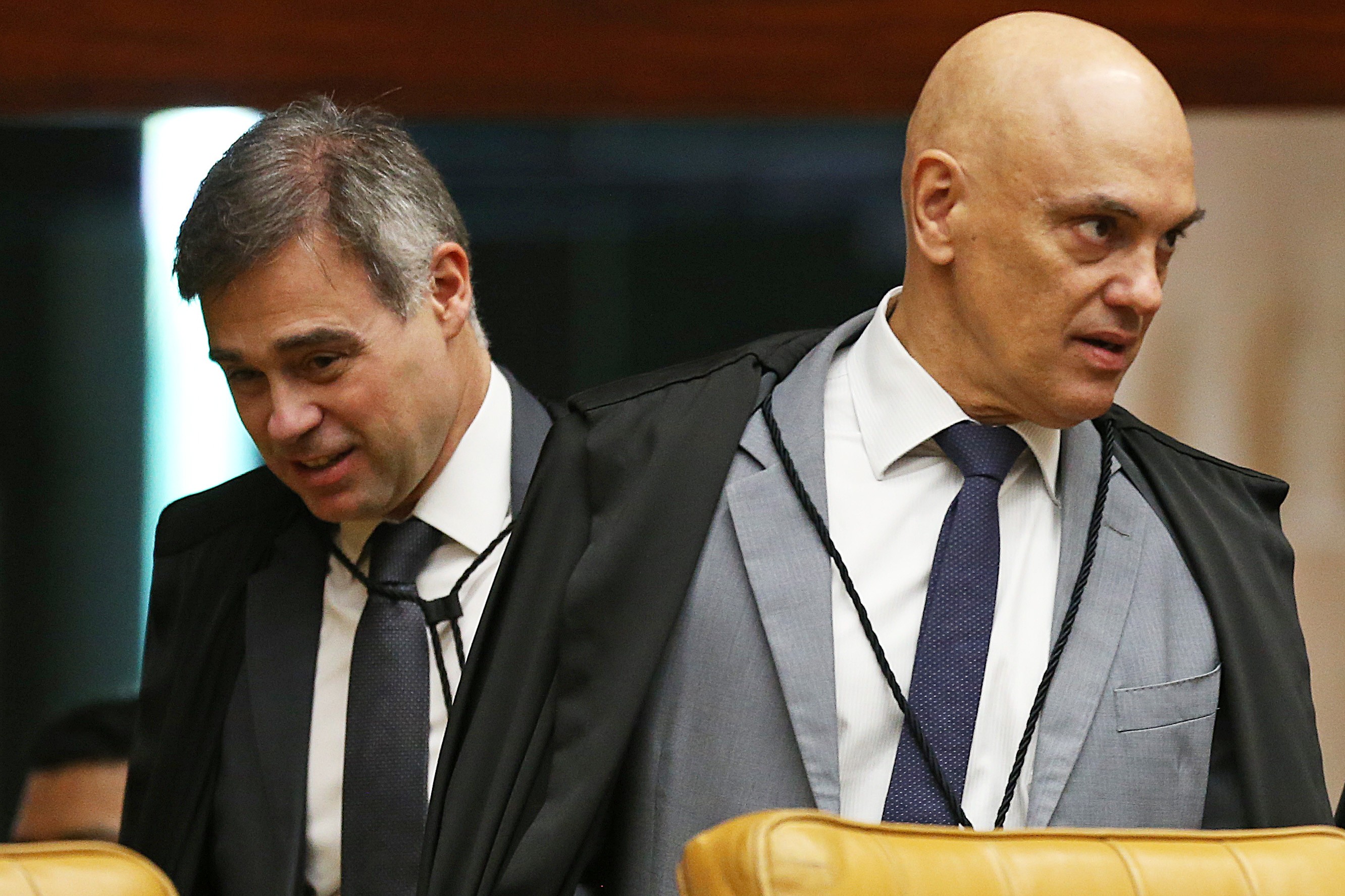 O contra-ataque de Moraes a Mendonça: a crise inédita na história do Supremo - O Assunto 1798 G1