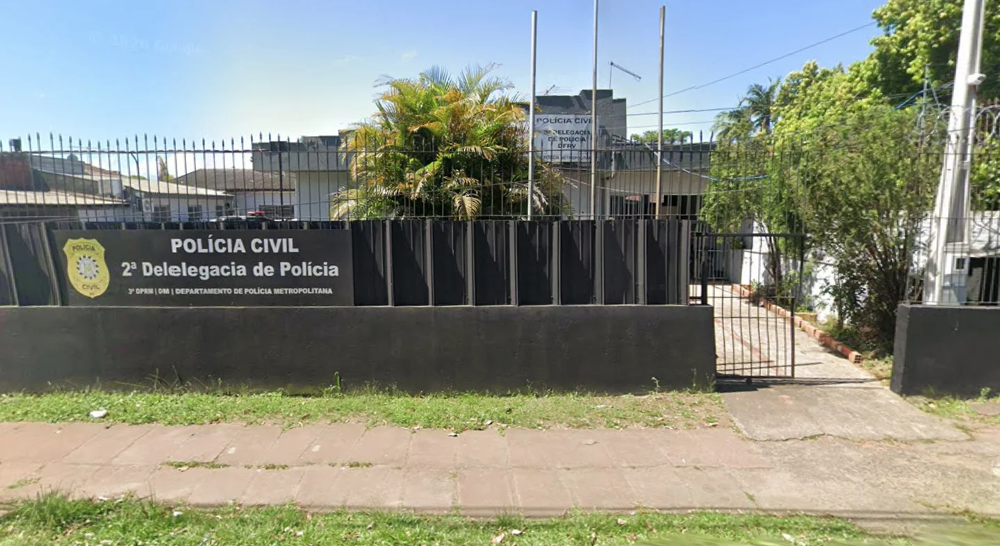 Policial civil é acusado de arrombar delegacia do Vale do Sinos para furtar celular de traficante abc+