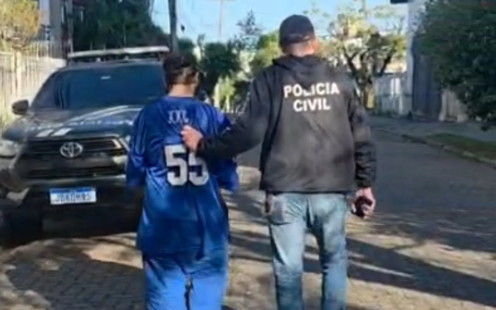 Suspeito de usar IA para criar novas cenas de abuso sexual infantojuvenil a partir de imagens reais é preso com mais de 1 terabyte de arquivos abc+