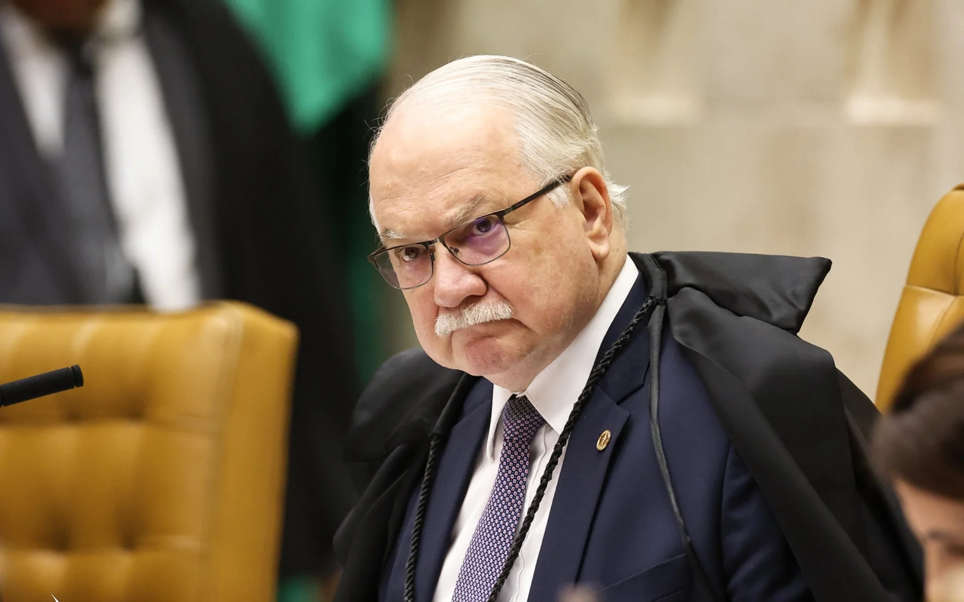 Crise no STF terá resposta firme, proporcional e rigorosa , garante Fachin abc+