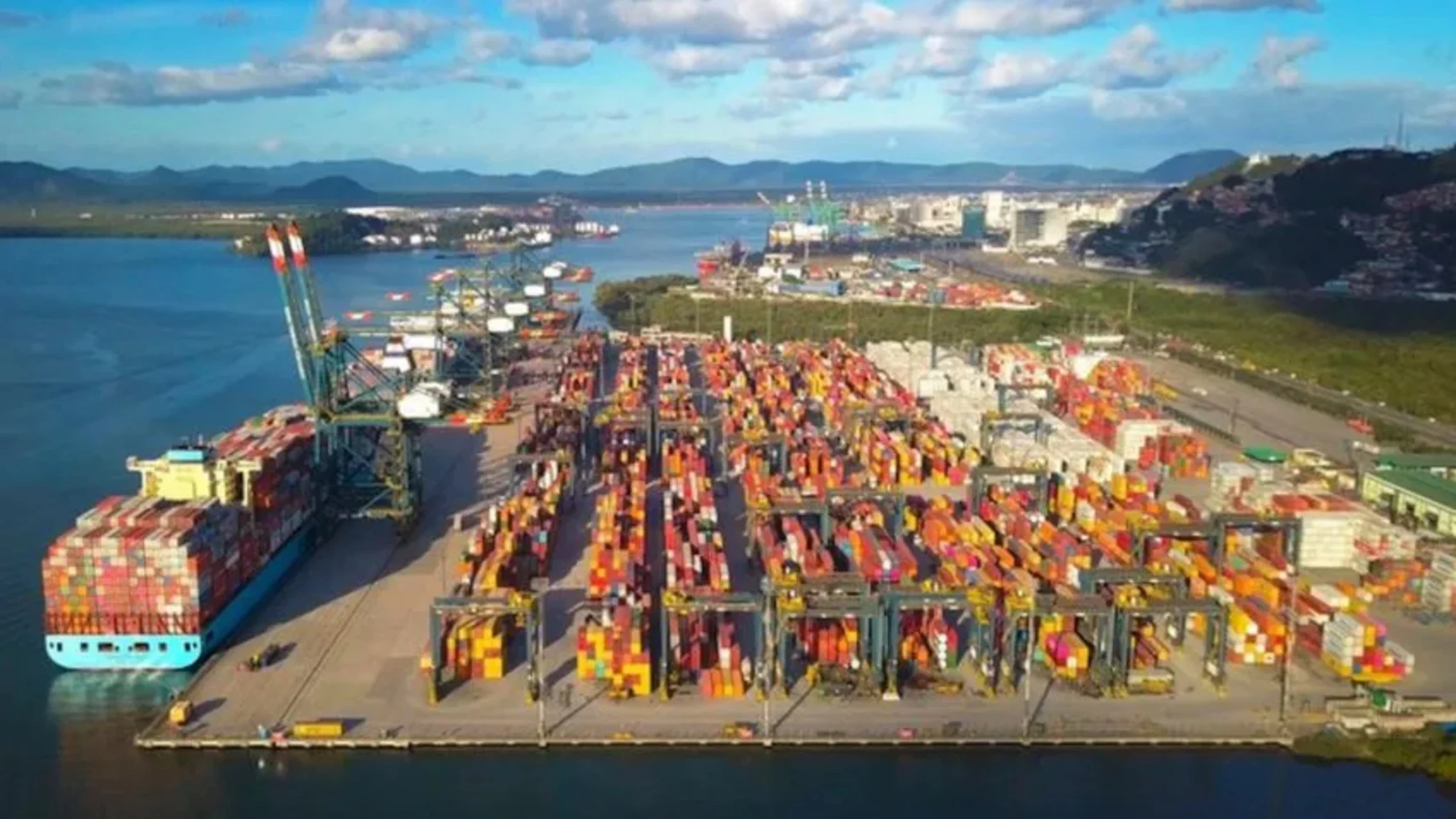 Exportação para China sobe 15% no ano, mas cai 10,9% no mês