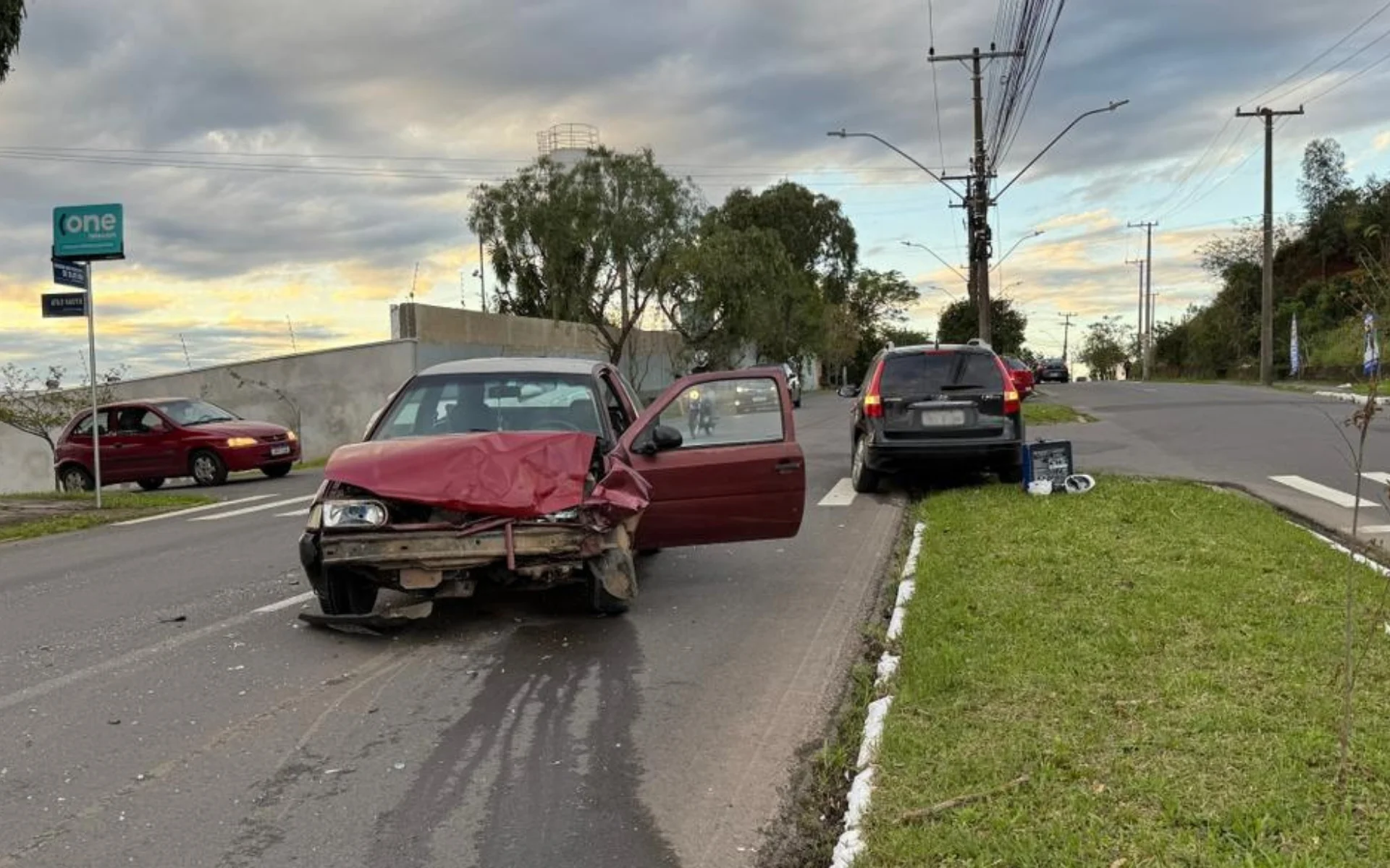Motorista de caminhão provoca acidente e foge do local sem prestar socorro em Novo Hamburgo