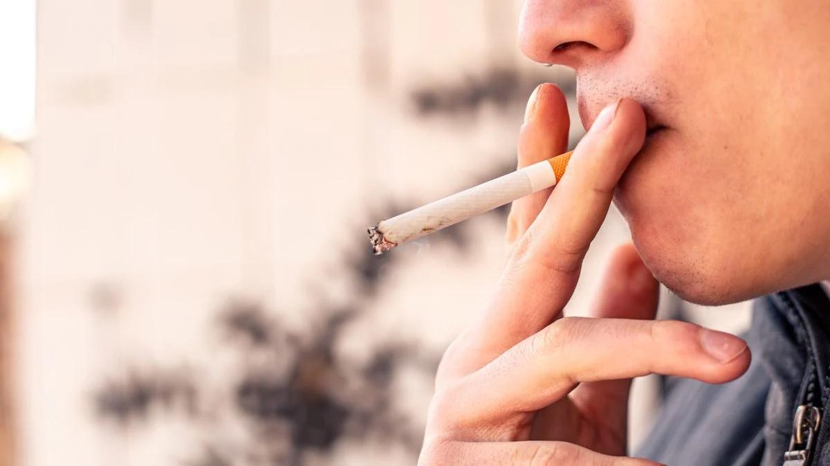 Opinião Entre a abstinência e o cigarro aceso, existe um paciente