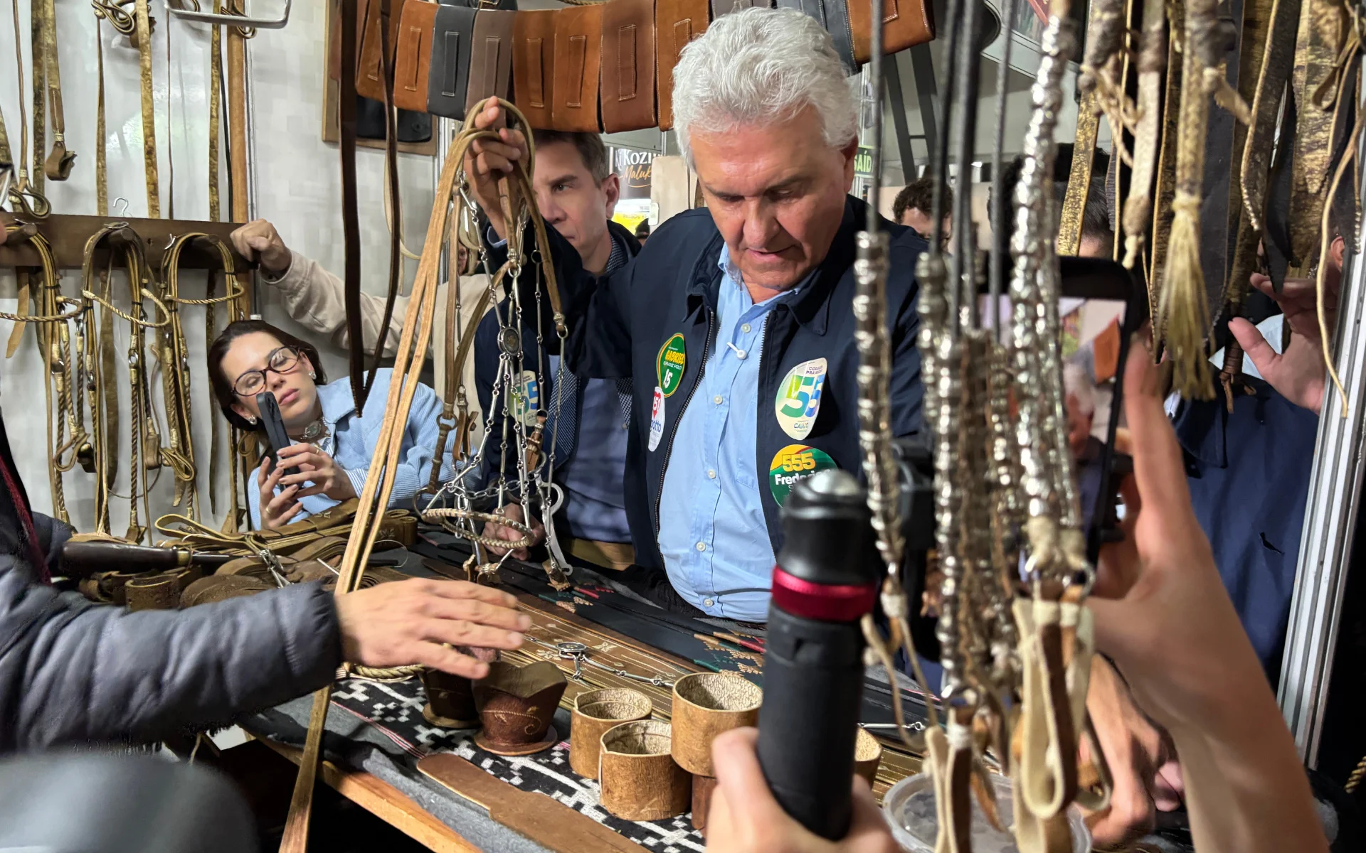 Na Expointer, candidato à Presidência Ronaldo Caiado faz compra de R$ 13 mil em estande do Vale do Paranhana abc+