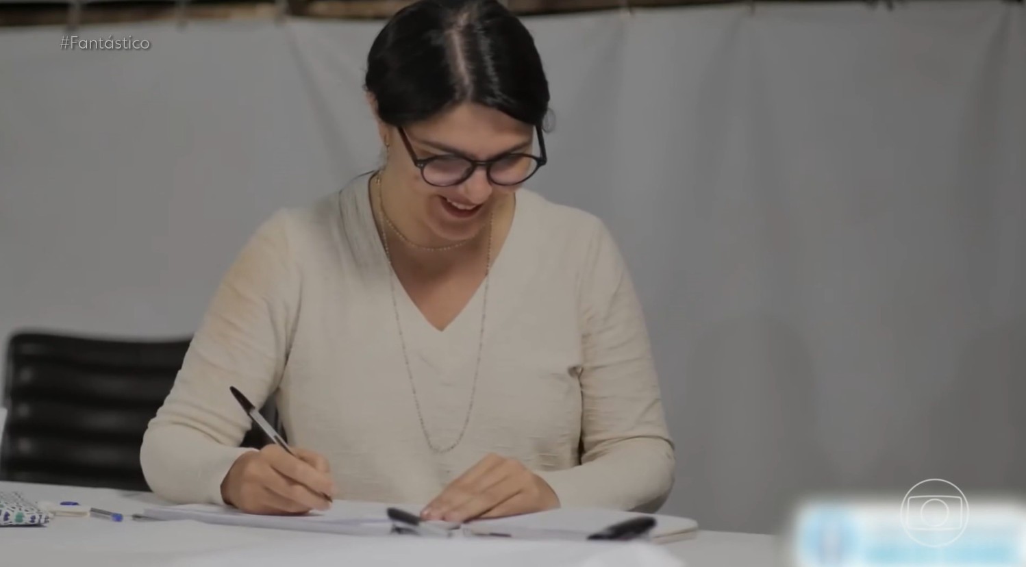 Médium Máira Rocha: famílias acusam fraude em cartas psicografadas G1