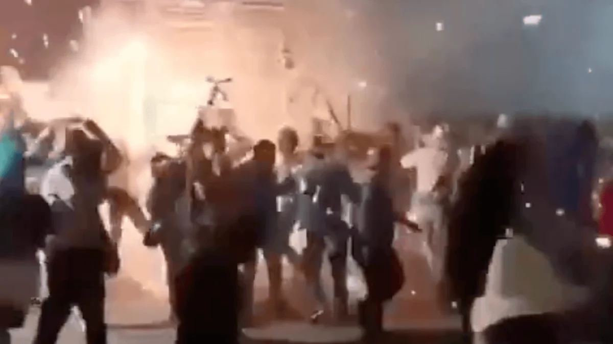 Explosão de fogos de artifício em missa mata 10 pessoas no México