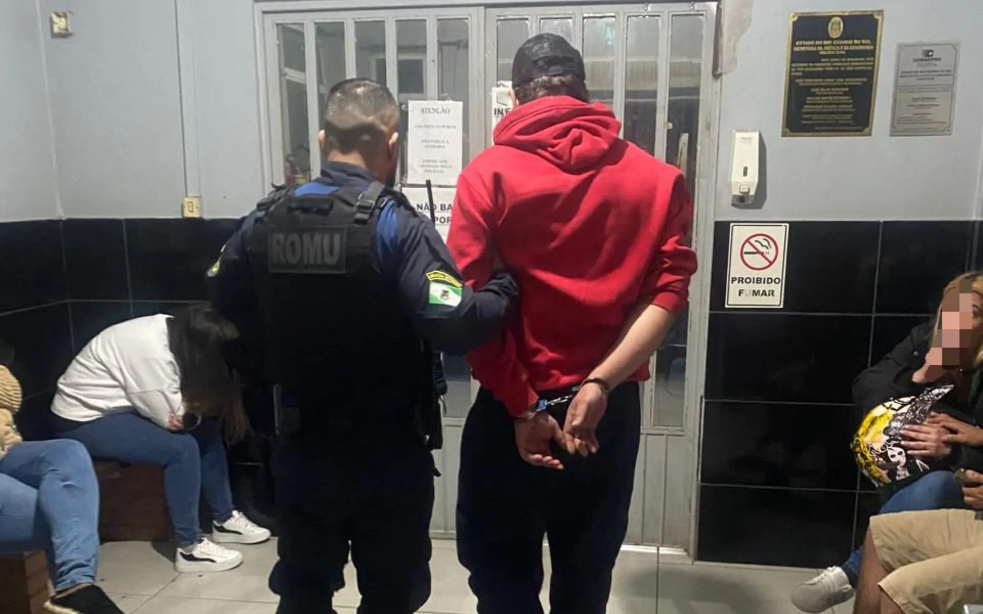 Soco na nuca e ameaça: Motorista de app é atacado por passageiro durante corrida no Vale do Sinos abc+