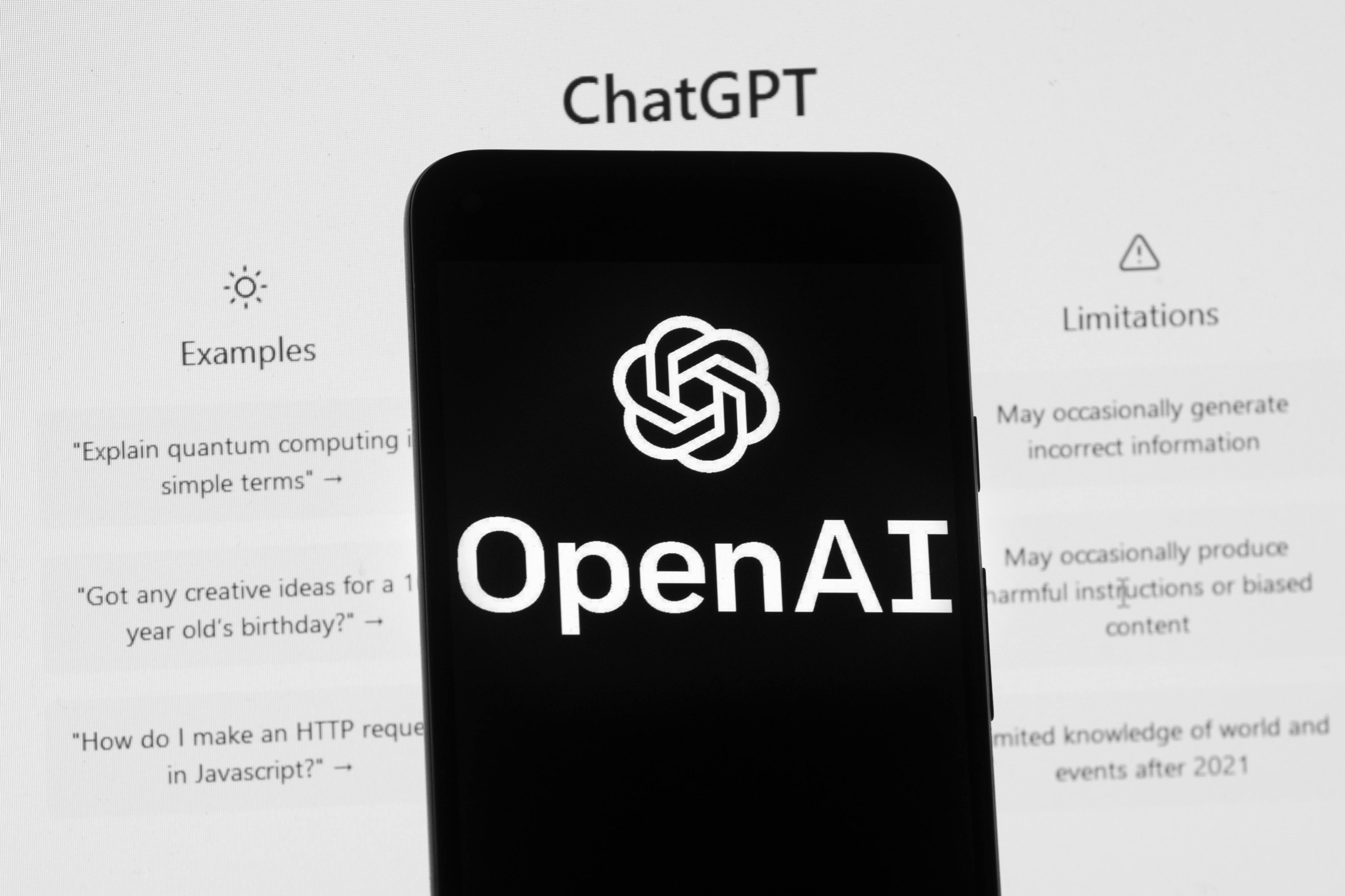 Quase metade dos alunos no Brasil usa chatbots de IA para estudar G1