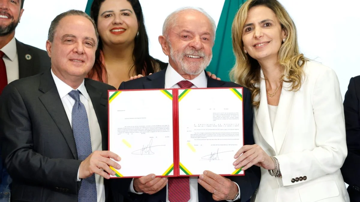 Fila do SUS deveria ser instrumento de gestão, diz Ludhmila Hajjar