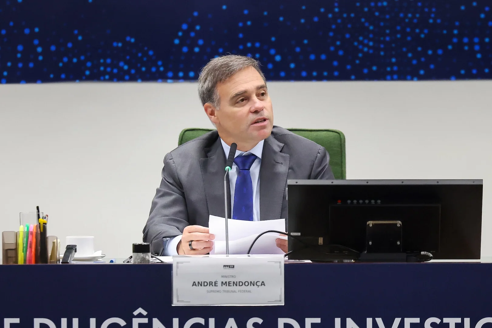 Mendonça compara monitoramento da PF a “1984”, de George Orwell