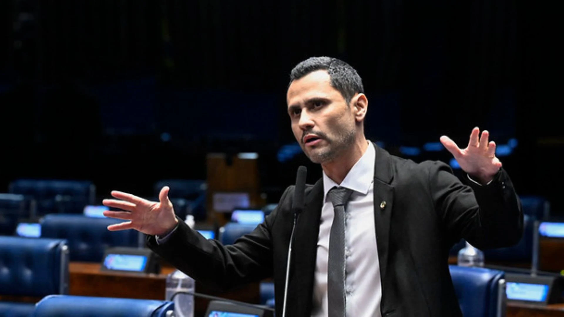 Cleitinho lidera disputa pelo governo de Minas, com 32%, diz Quaest