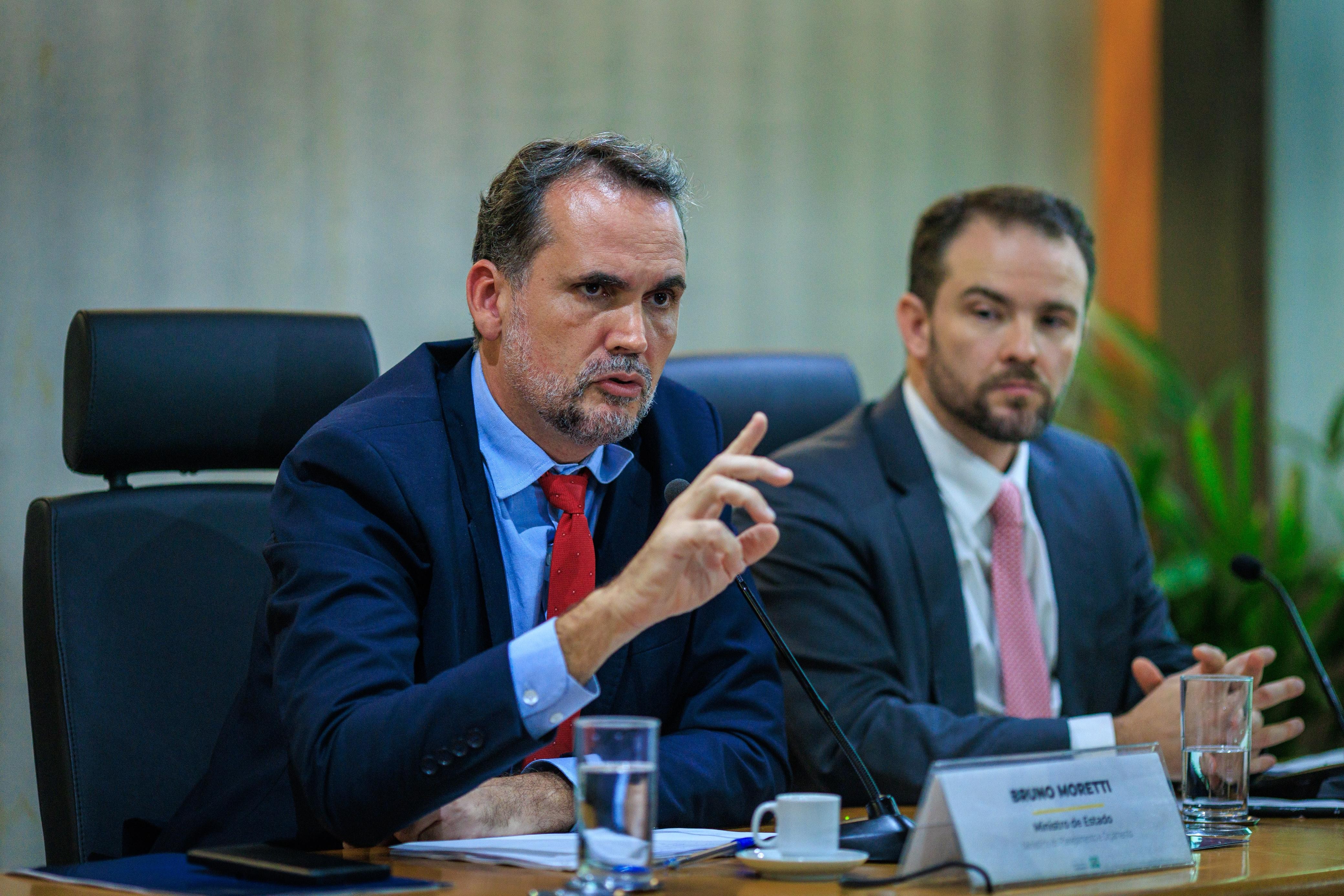 Custo de subsídios a combustíveis já chega a R$ 37,5 bilhões governo diz que alta do petróleo compensa desoneração