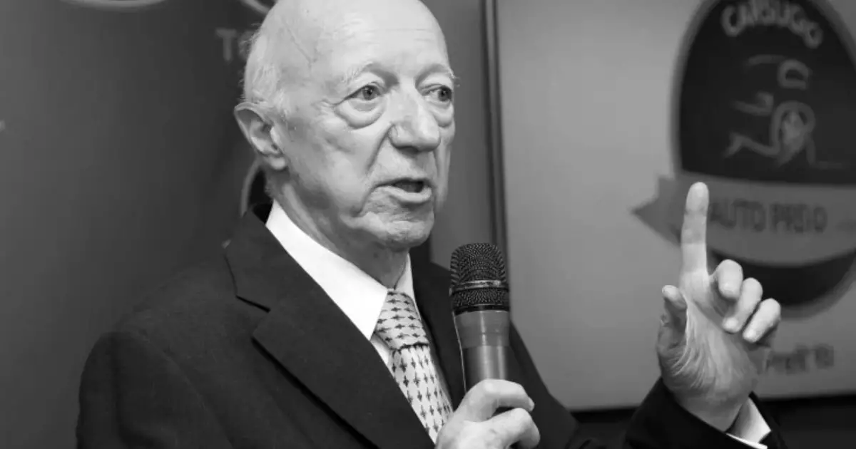 Morre Claudio Carsughi, icone do jornalismo esportivo brasileiro, aos 93 anos