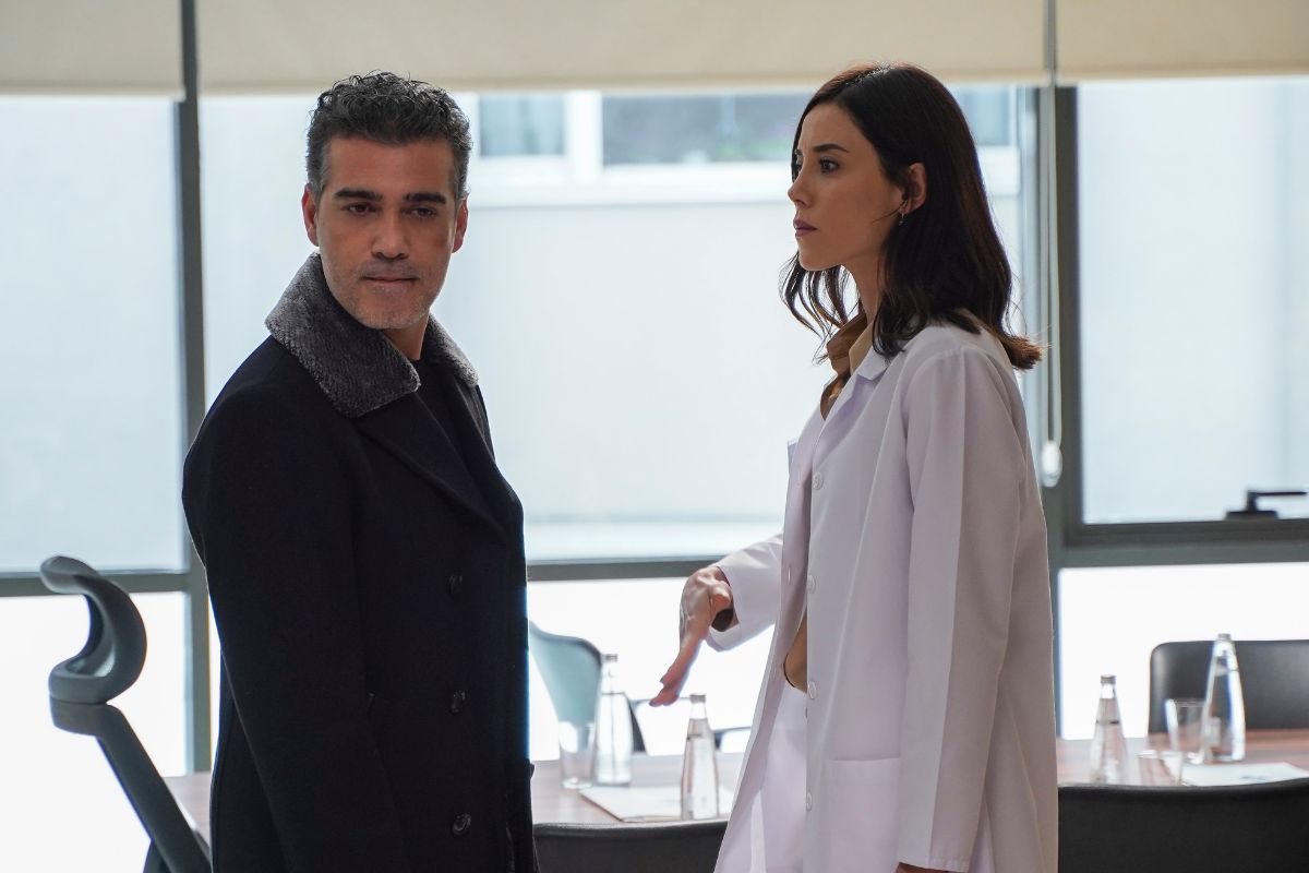 Iludida: Asya enfrenta nova armação de Volkan