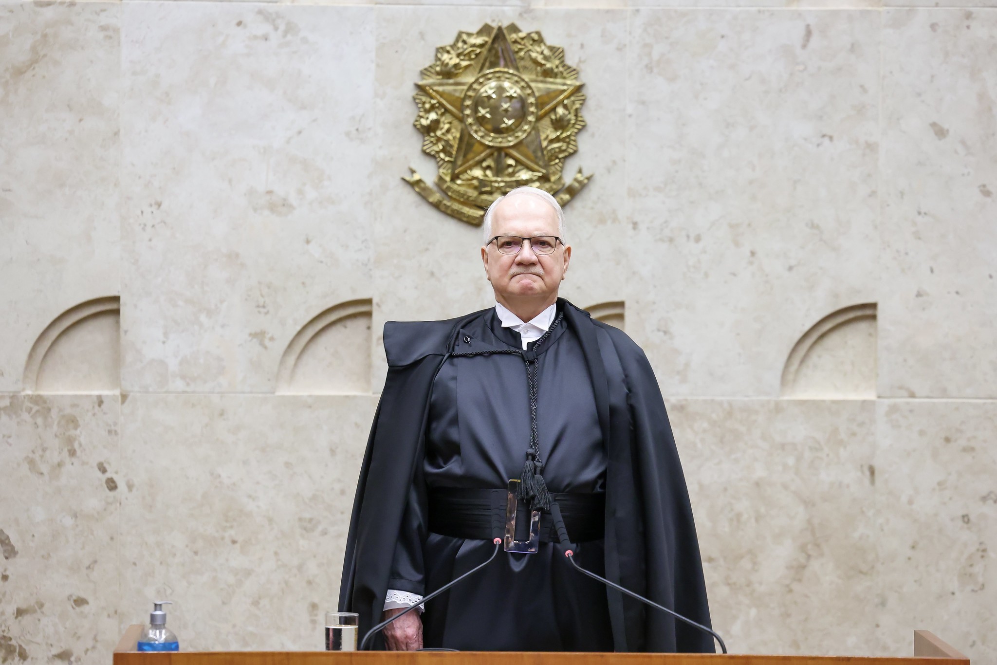 Fachin assume relatoria da discussão sobre suposta relação entre Moraes e Vorcaro e remete à presidência do STF investigações sobre INSS e Master G1