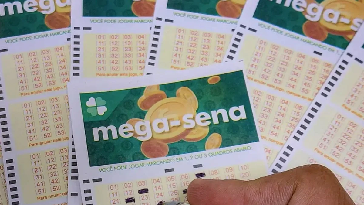 Mega-Sena acumula e prêmio vai a R$ 102 milhões