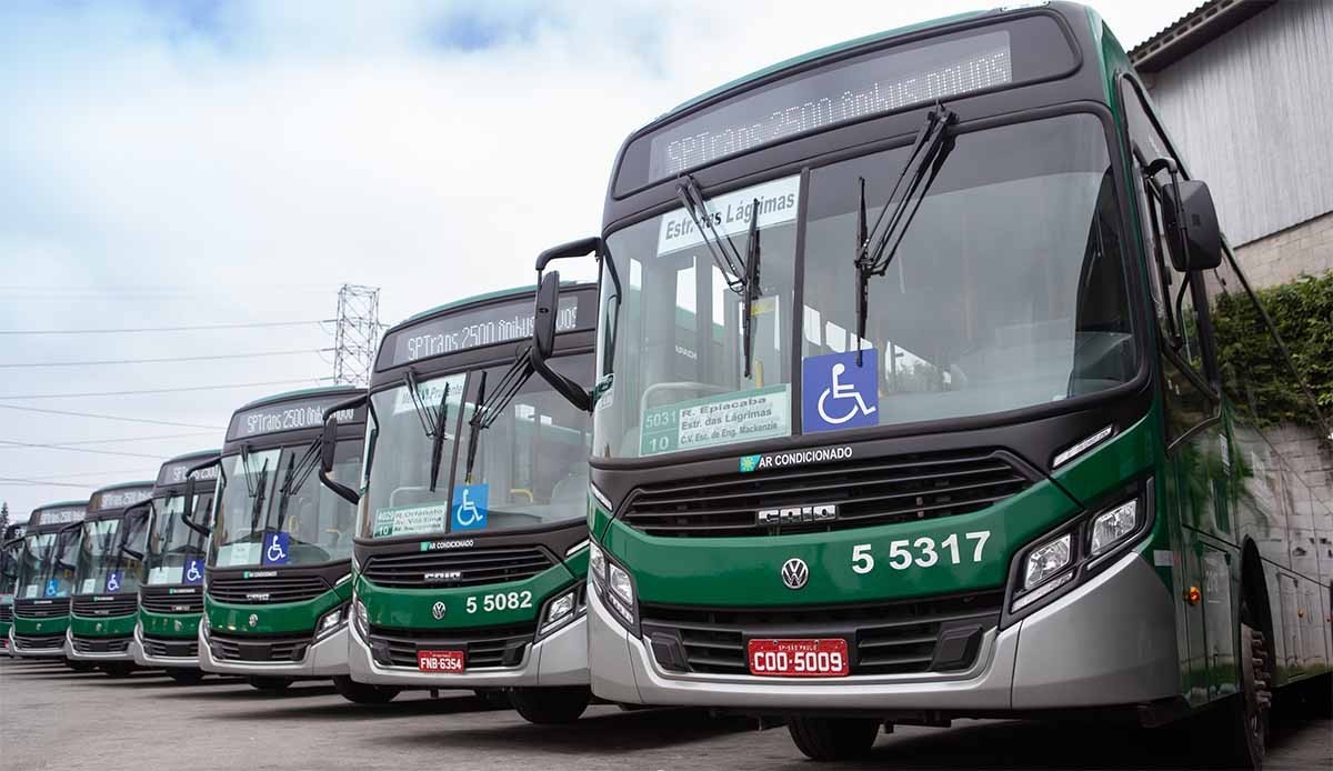 12 das 22 empresas de ônibus que operam em São Paulo são suspeitas de ligação com o PCC veja quais são elas G1