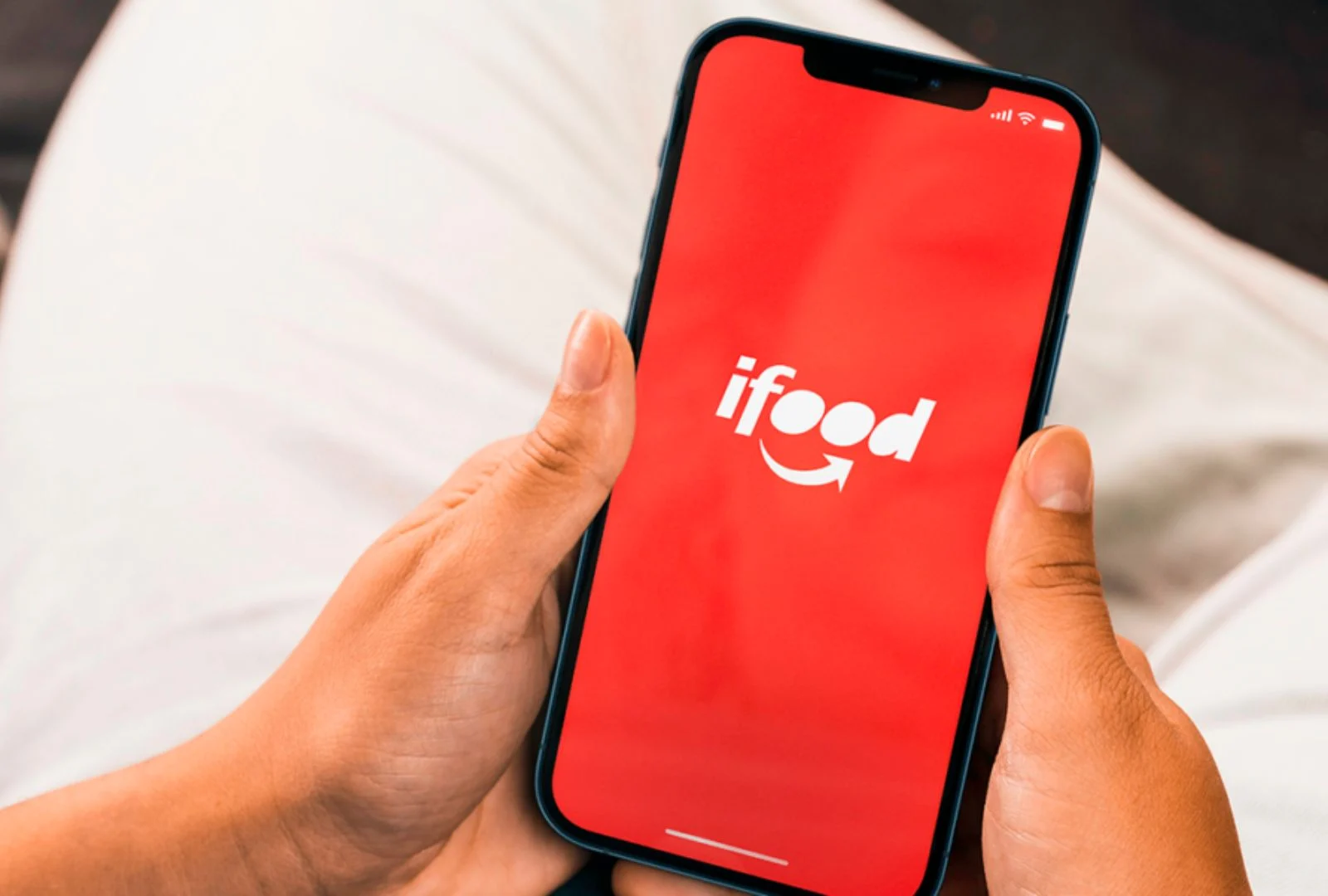 Restaurantes parceiros do iFood têm mais emprego e salário, diz Fipe