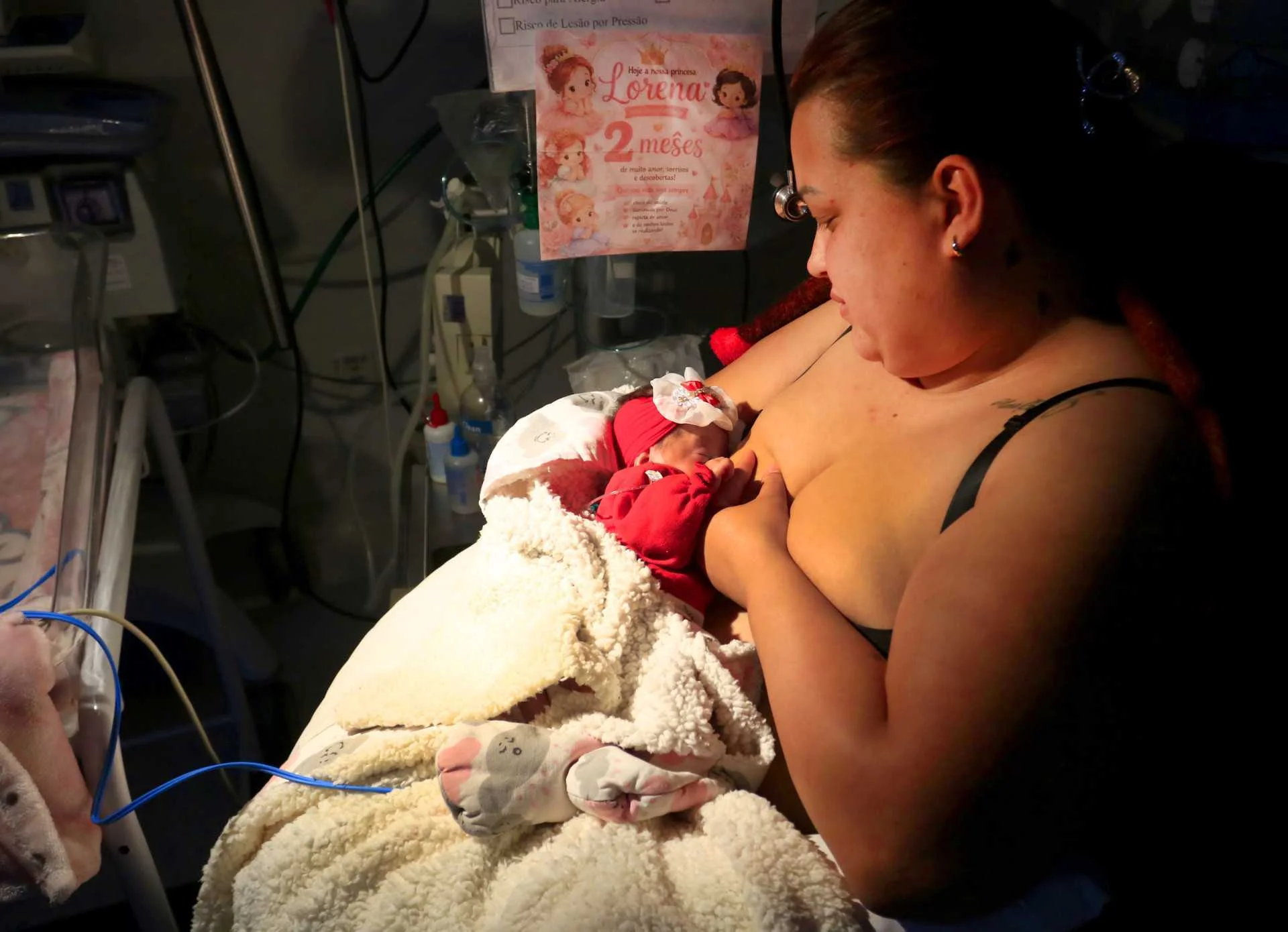 Cada dia uma vitória : Bebê recebe alta após 108 dias na UTI Neonatal do Hospital Universitário abc+