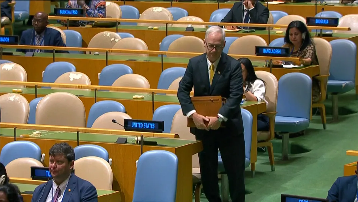 Delegação dos EUA deixa plenário da Assembleia da ONU em discurso do presidente do Irã veja vídeo