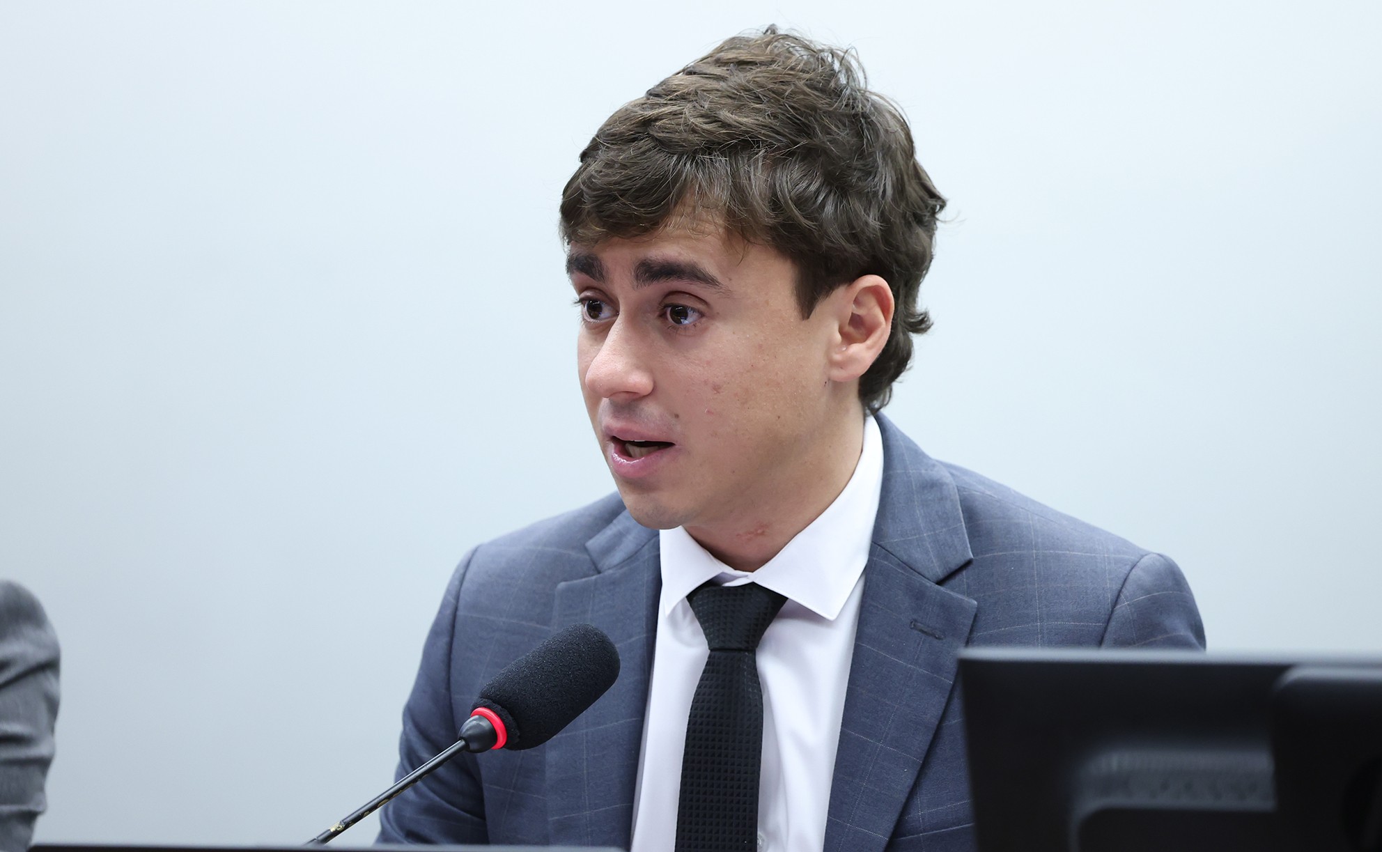 TSE manda Nikolas Ferreira apagar publicação que associa fala de Lula a conteúdo sexual envolvendo crianças G1