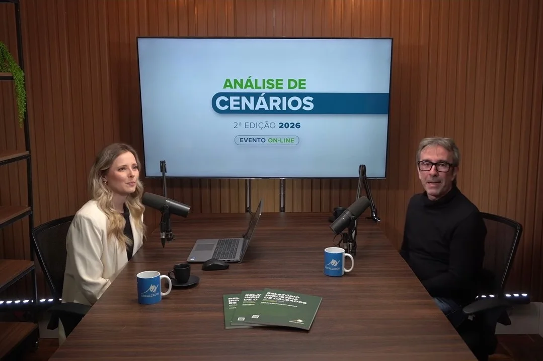 Produção de calçados cai 5,5%, importações batem recorde e setor projeta 2027 estável abc+