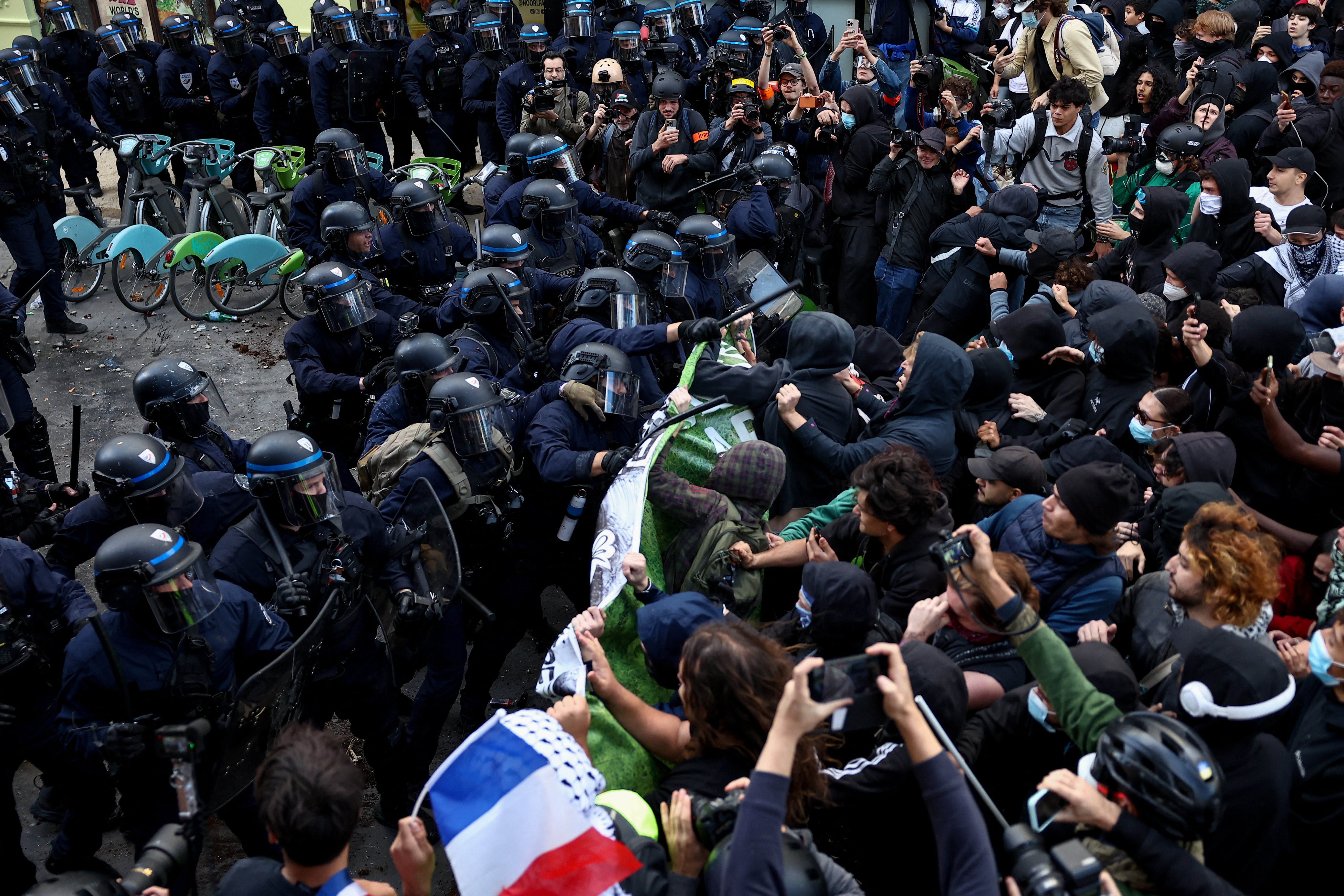 Protestos da geração Z se espalham pelo mundo entenda as causas G1