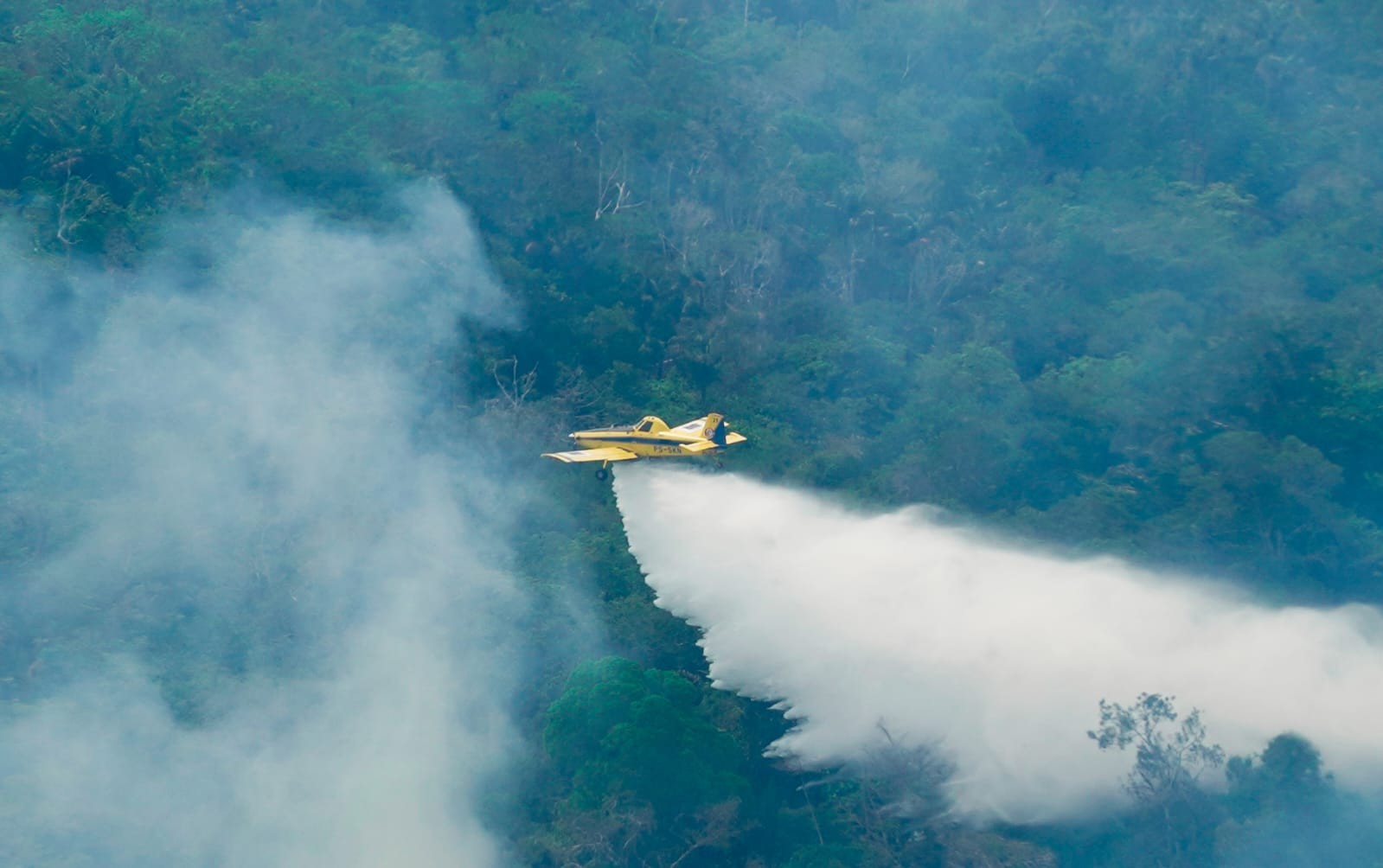 Queimadas no Amazonas: fumaça impede voos de combate a incêndios G1