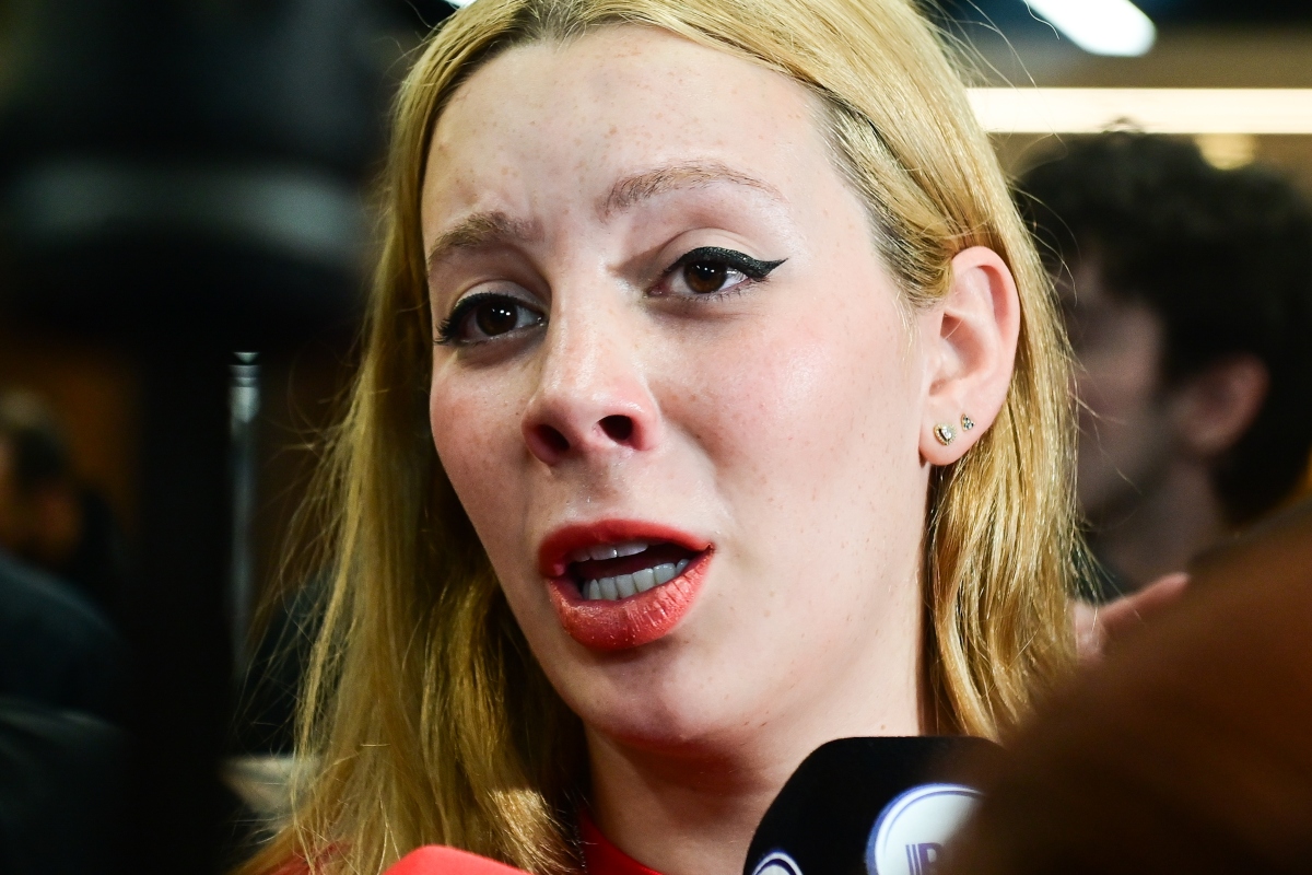 Malévola retorna ao Brasil, denuncia abusos e transfobia no Egito
