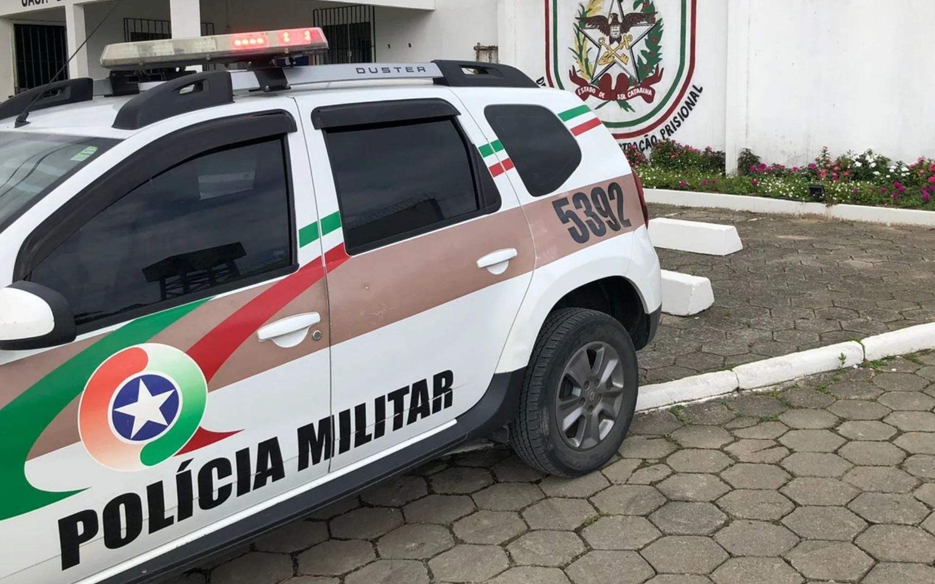 Homem que tentou invadir creche com faca morre em confronto com a PM abc+