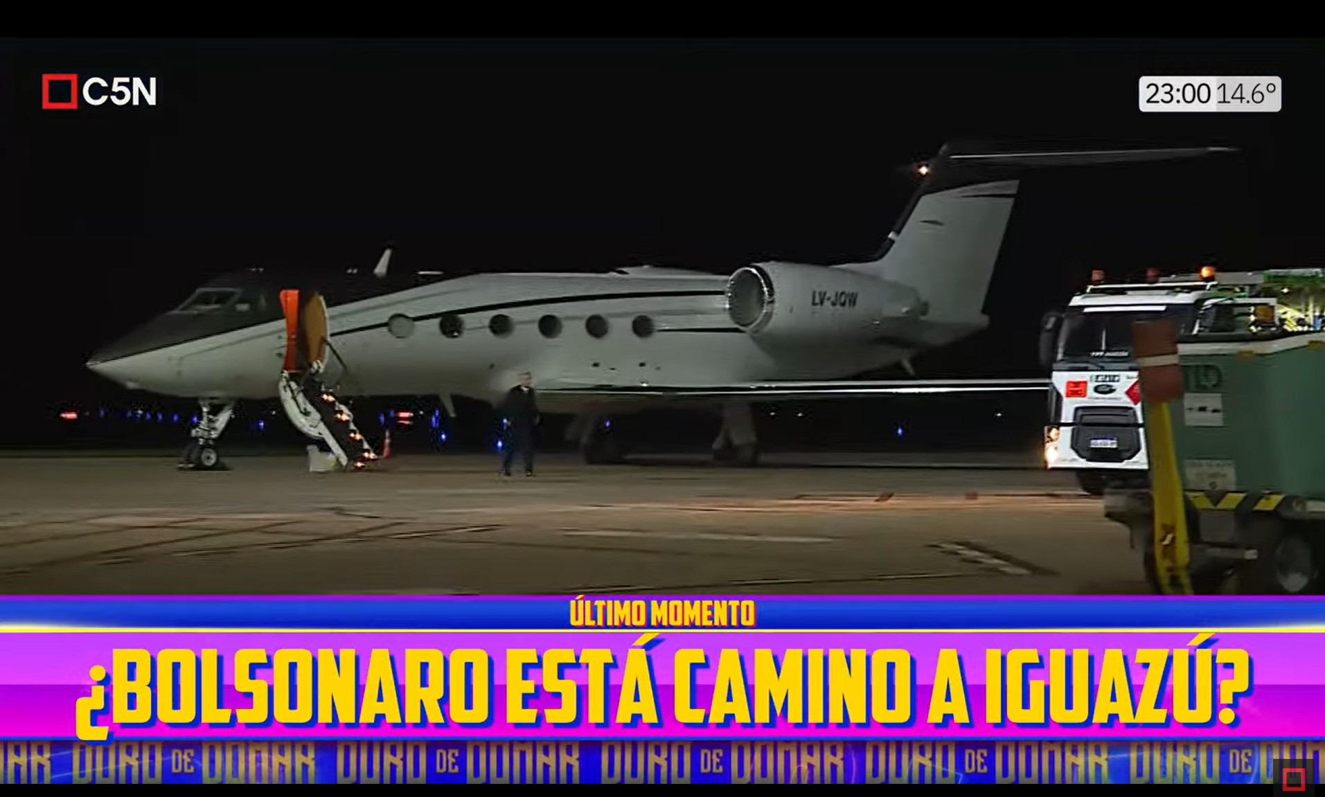 Flávio Bolsonaro e família cruzam fronteira e seguem em voo privado para o Equador, diz Migração argentina G1