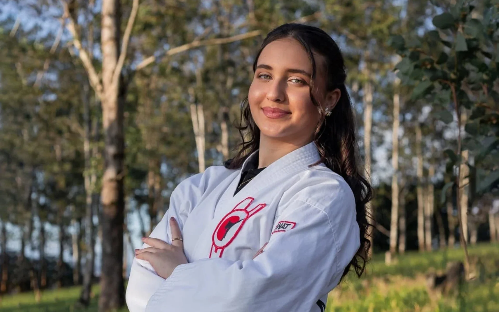Escola promove aula gratuita de defesa pessoal feminina em homenagem ao Outubro Rosa abc+