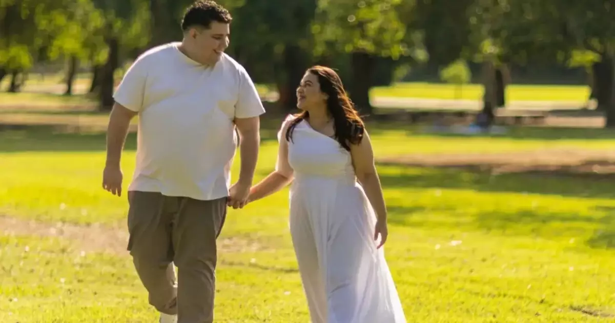 Morre o youtuber Dedeco, um mês após casamento e anunciar que seria pai