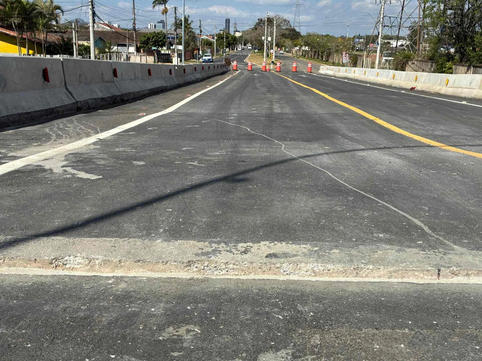 Viaduto da Avenida Celina Kroeff é fechado novamente em Esteio abc+